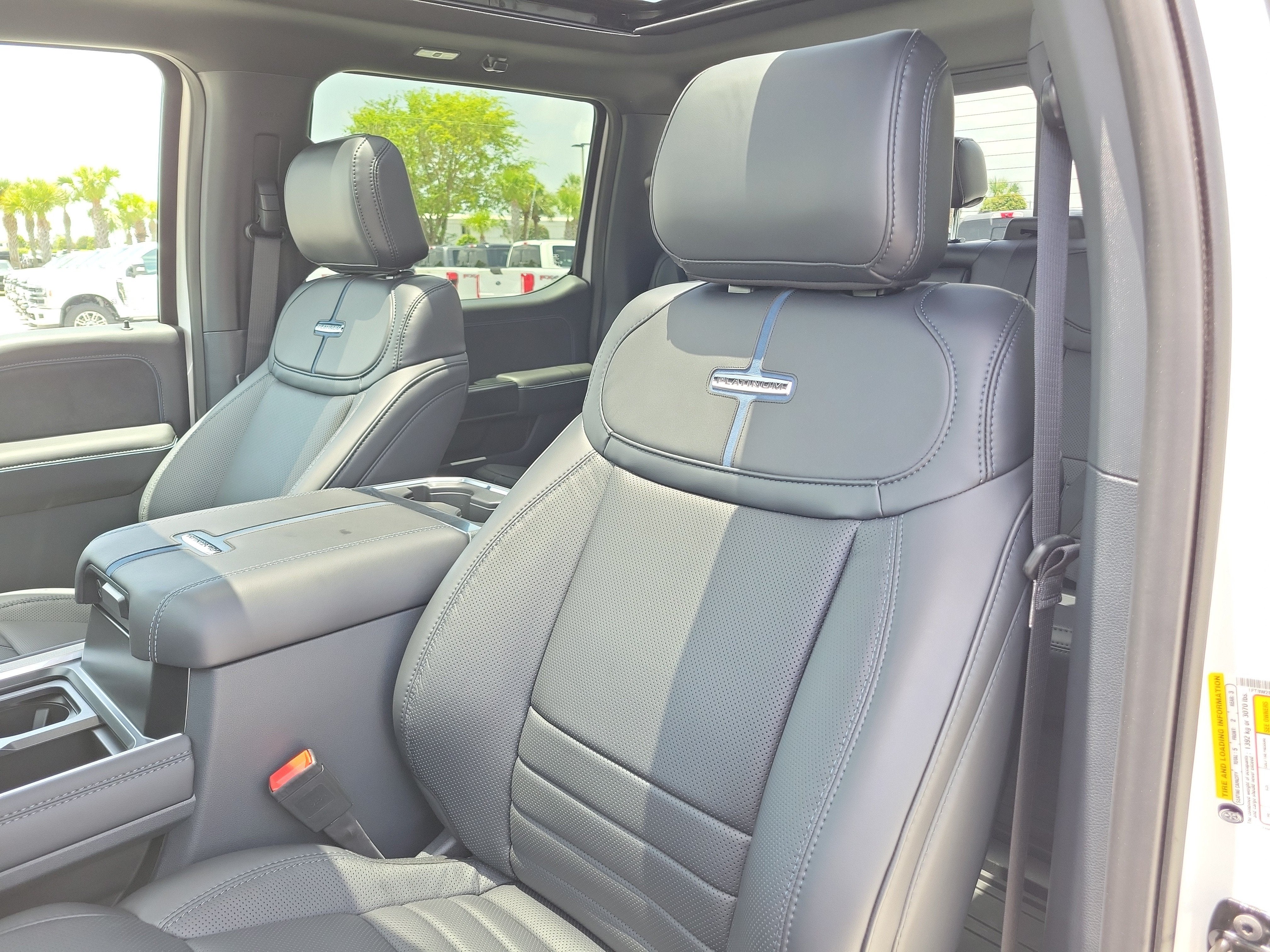 2026 Ford Super Duty F-250 SRW Platinum