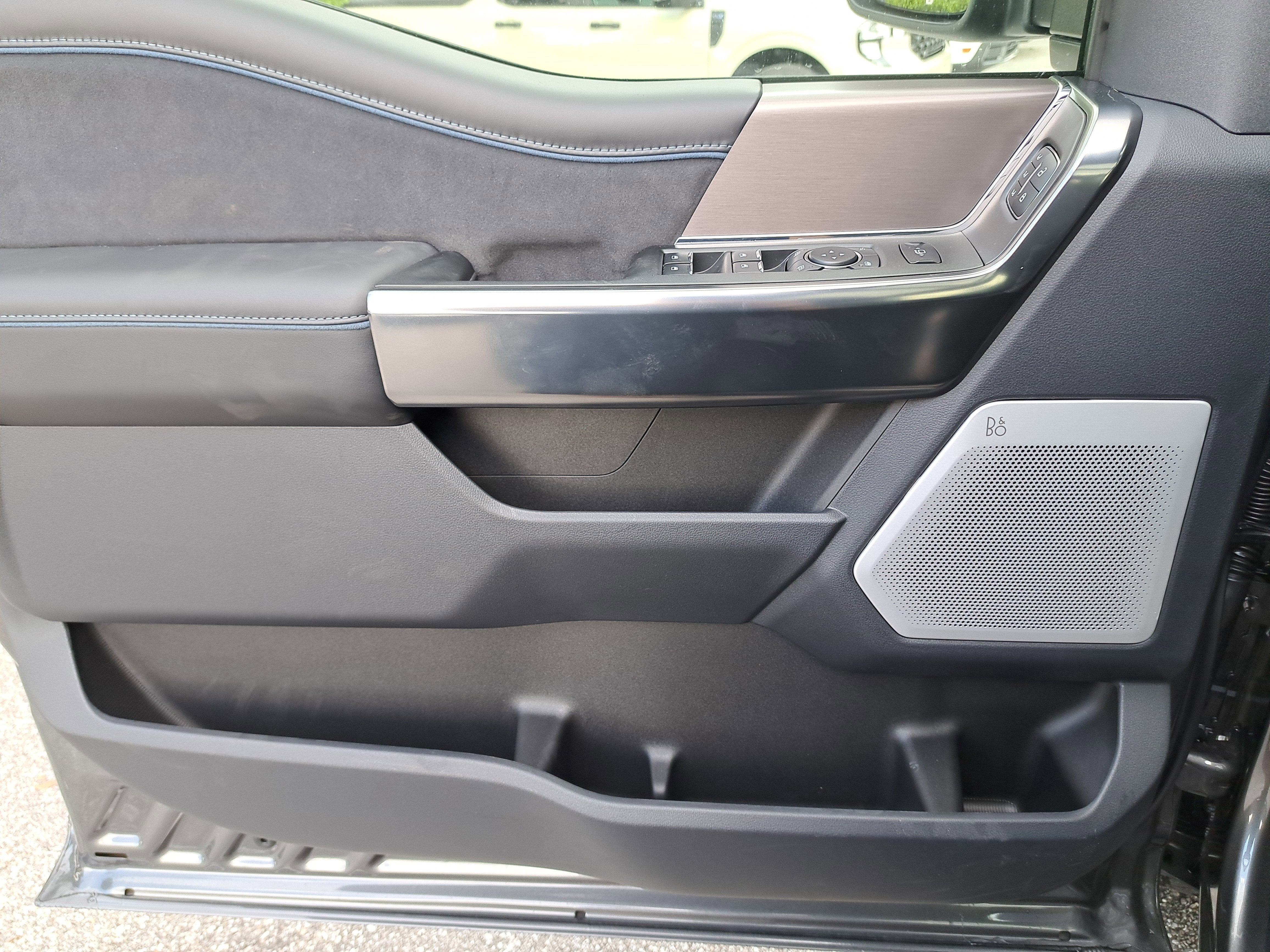 2026 Ford Super Duty F-350 SRW Platinum