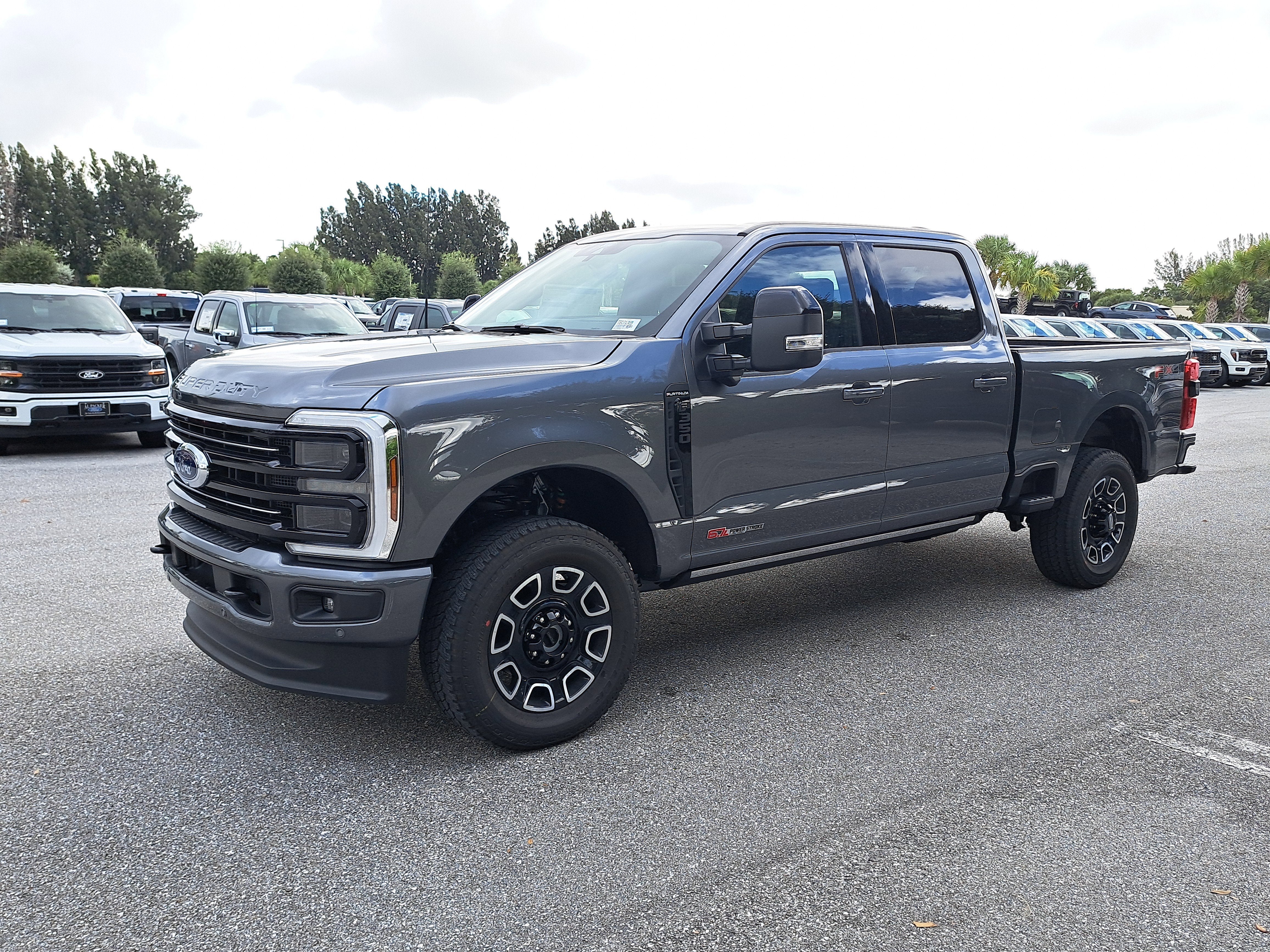 2026 Ford Super Duty F-350 SRW Platinum