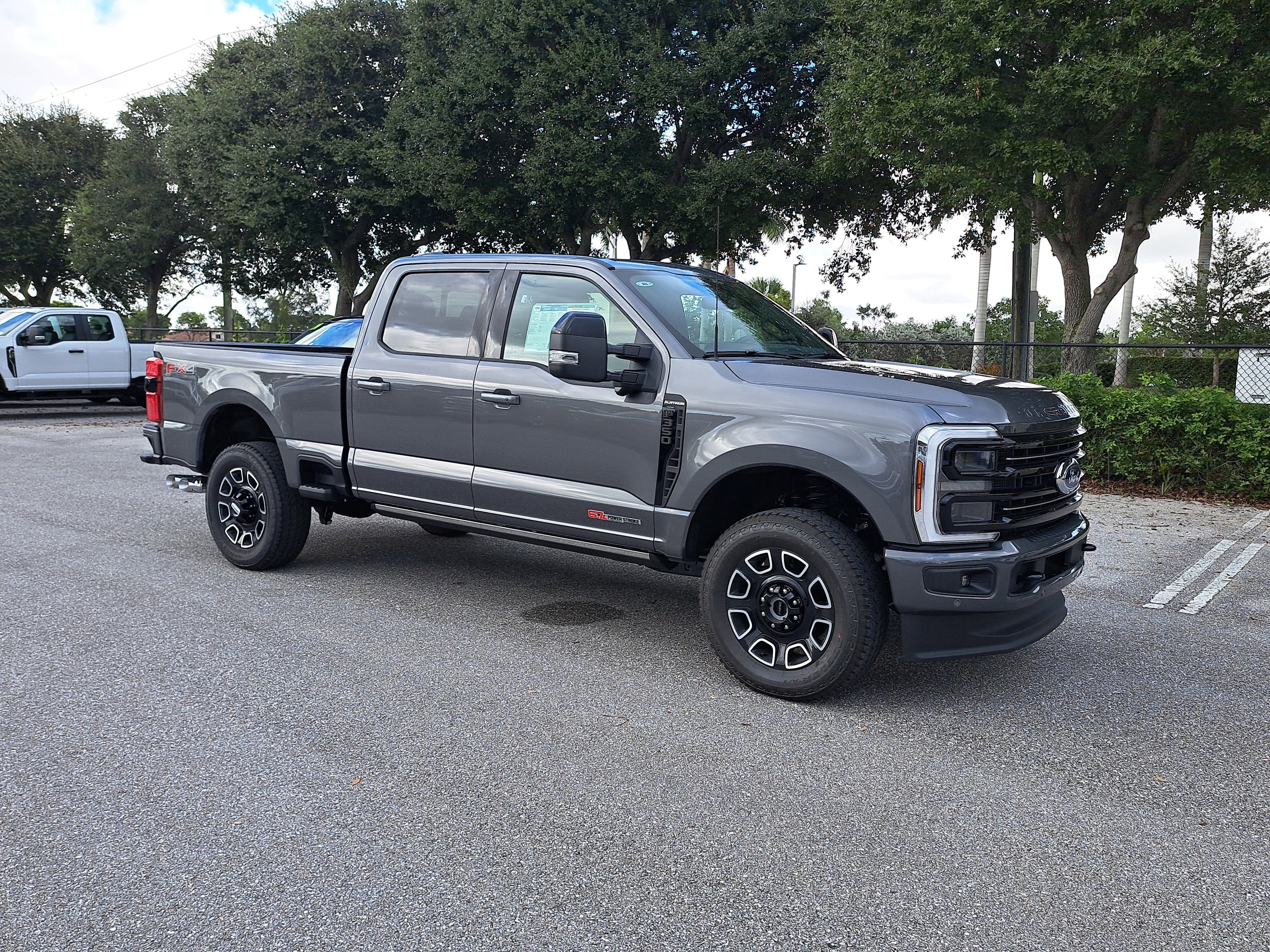 2026 Ford Super Duty F-350 SRW Platinum