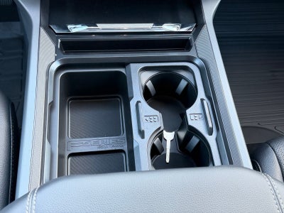 2027 Ford Super Duty F-350 SRW F-350® Lariat®