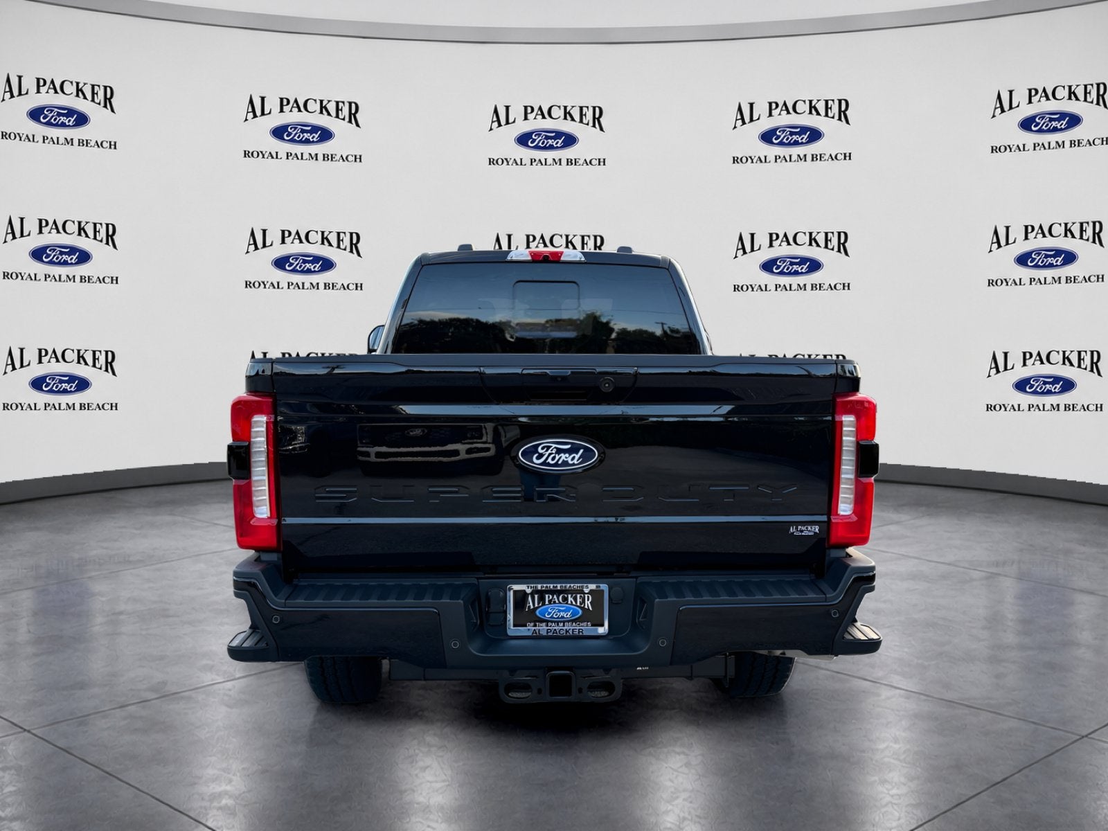 2027 Ford Super Duty F-350 SRW F-350® Lariat®