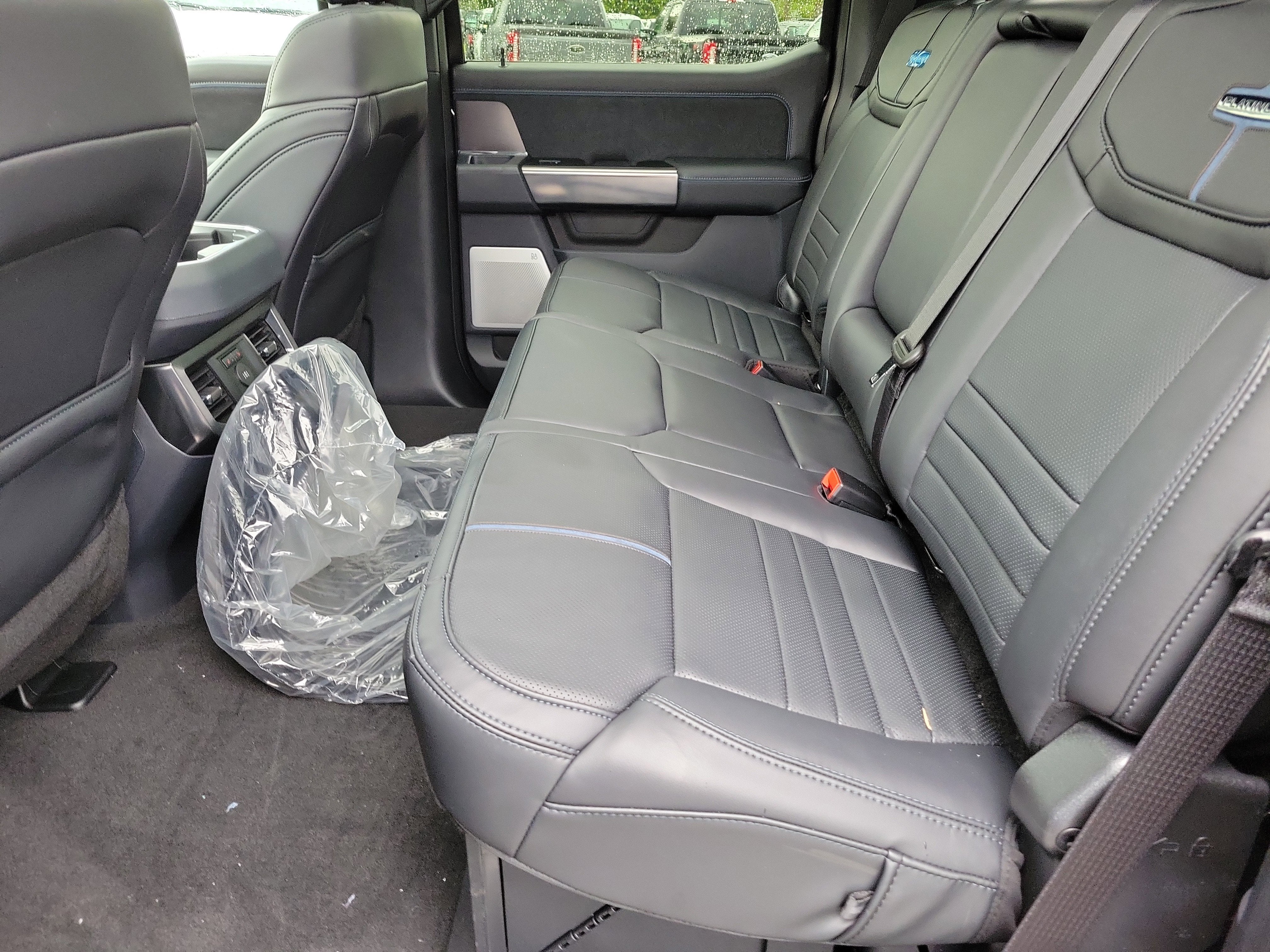 2026 Ford Super Duty F-350 SRW Platinum