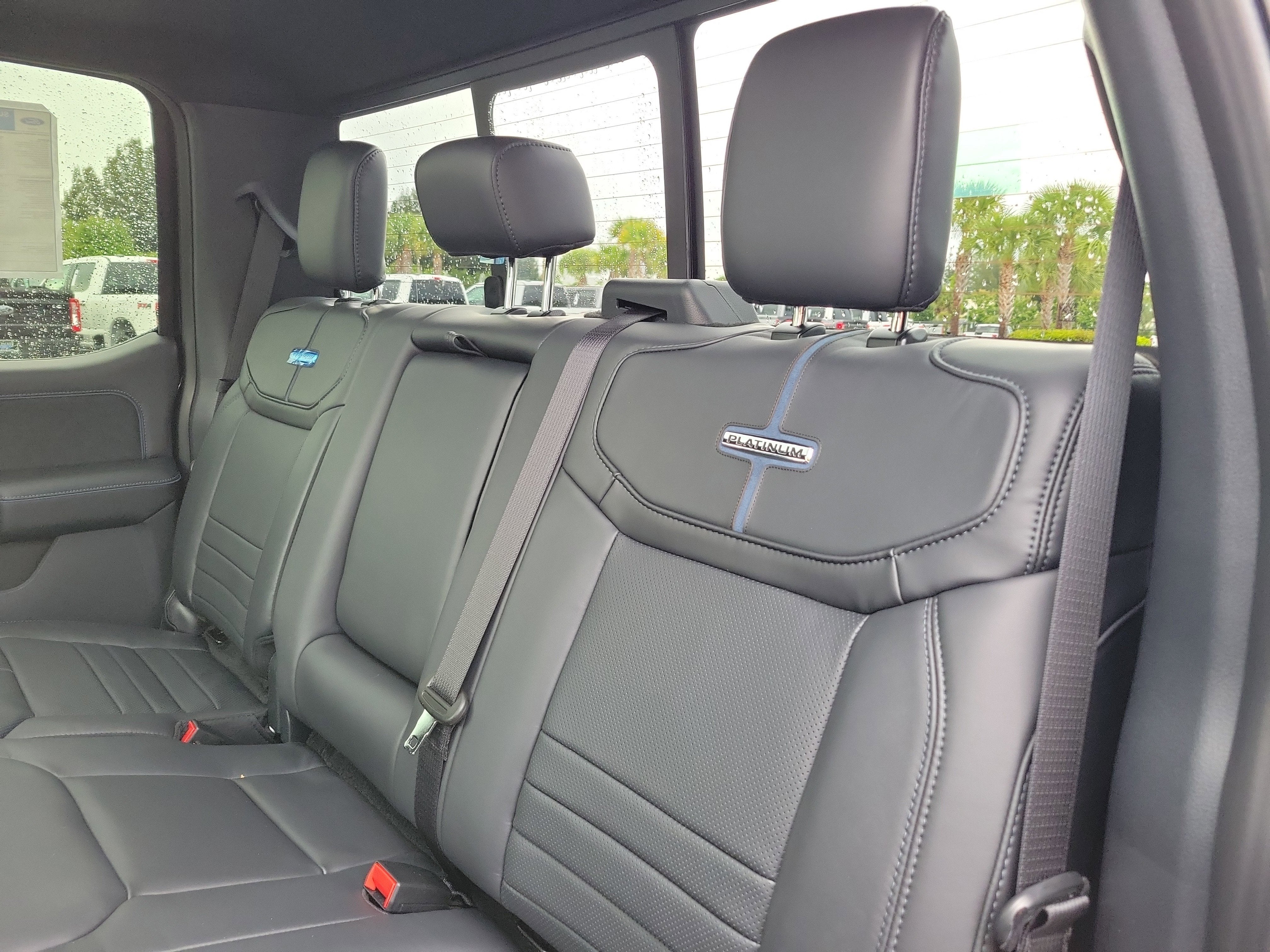 2026 Ford Super Duty F-350 SRW Platinum