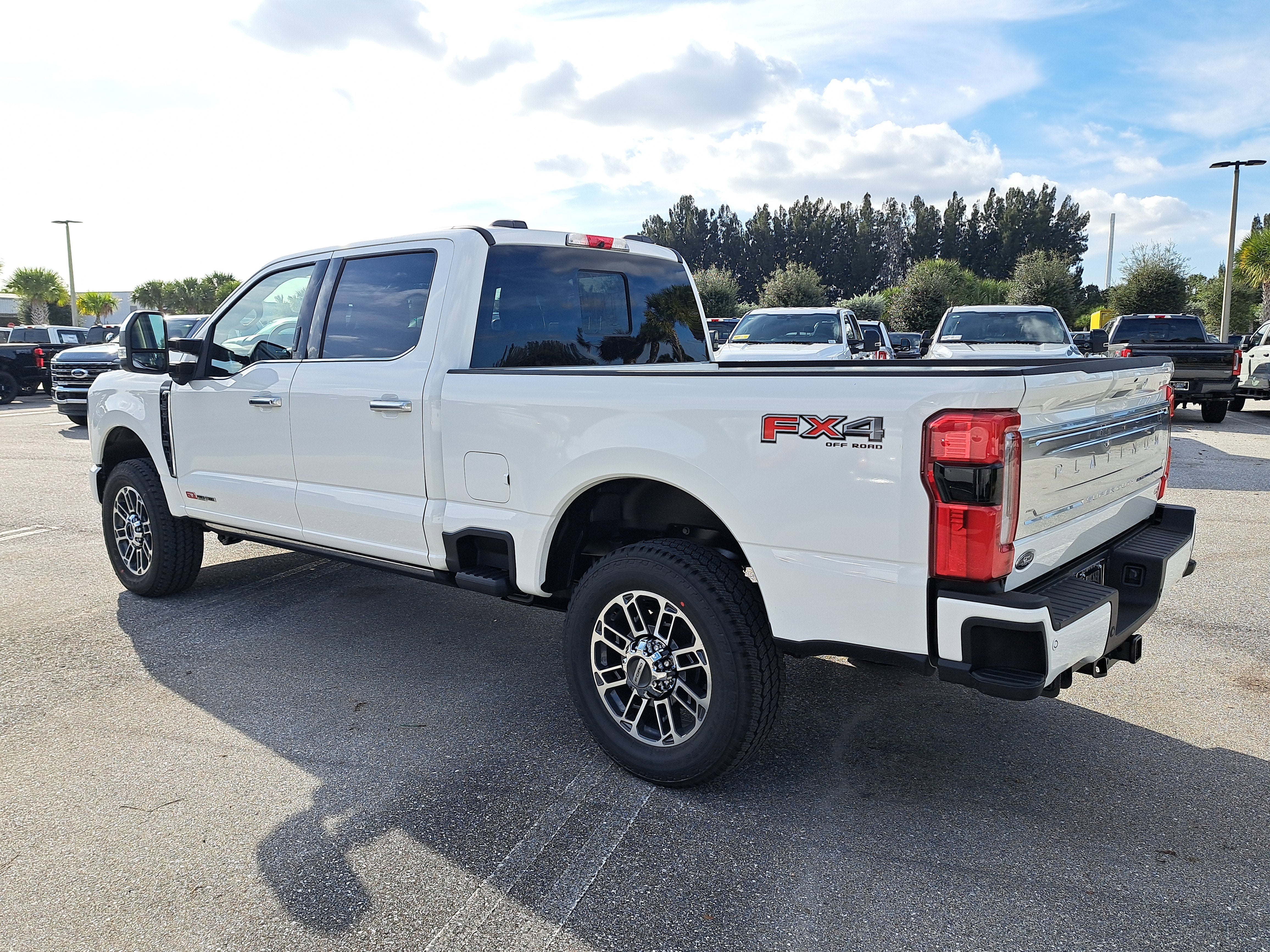 2026 Ford Super Duty F-350 SRW Platinum