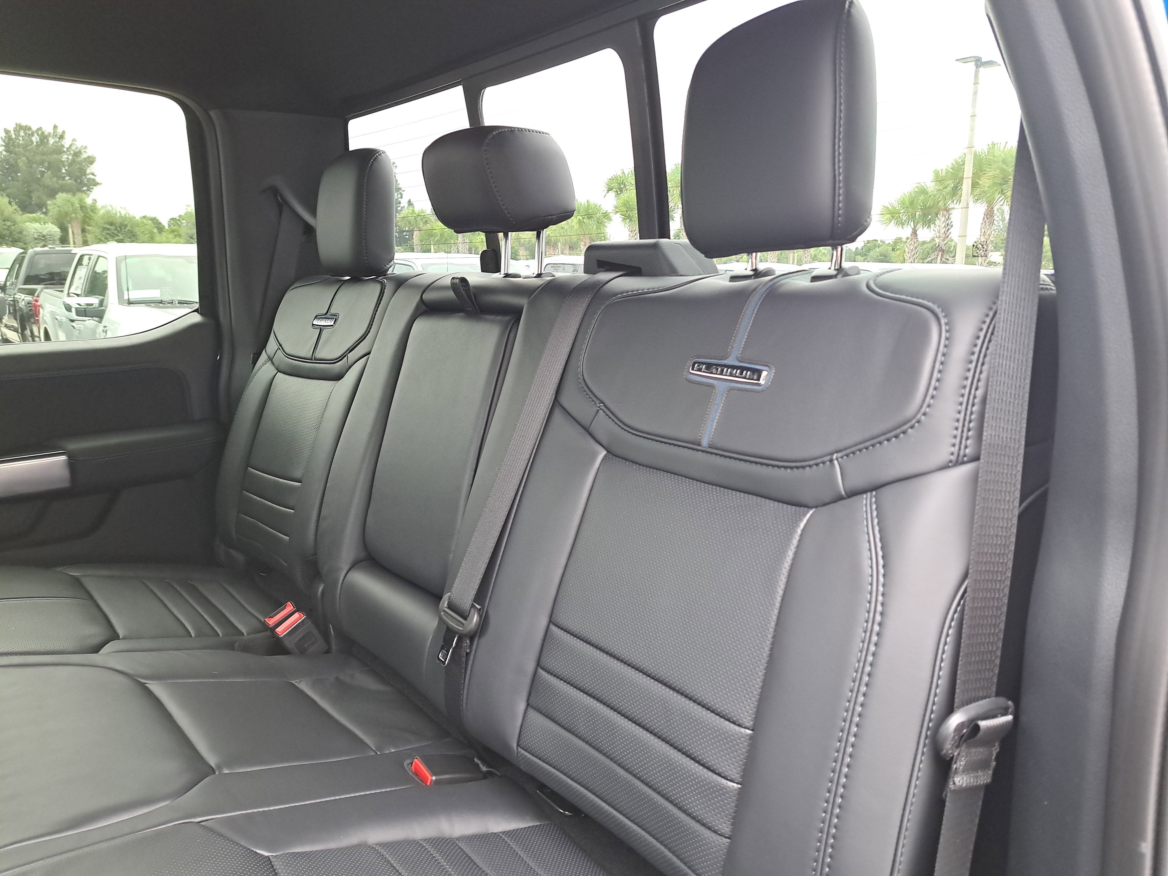 2026 Ford Super Duty F-350 SRW Platinum