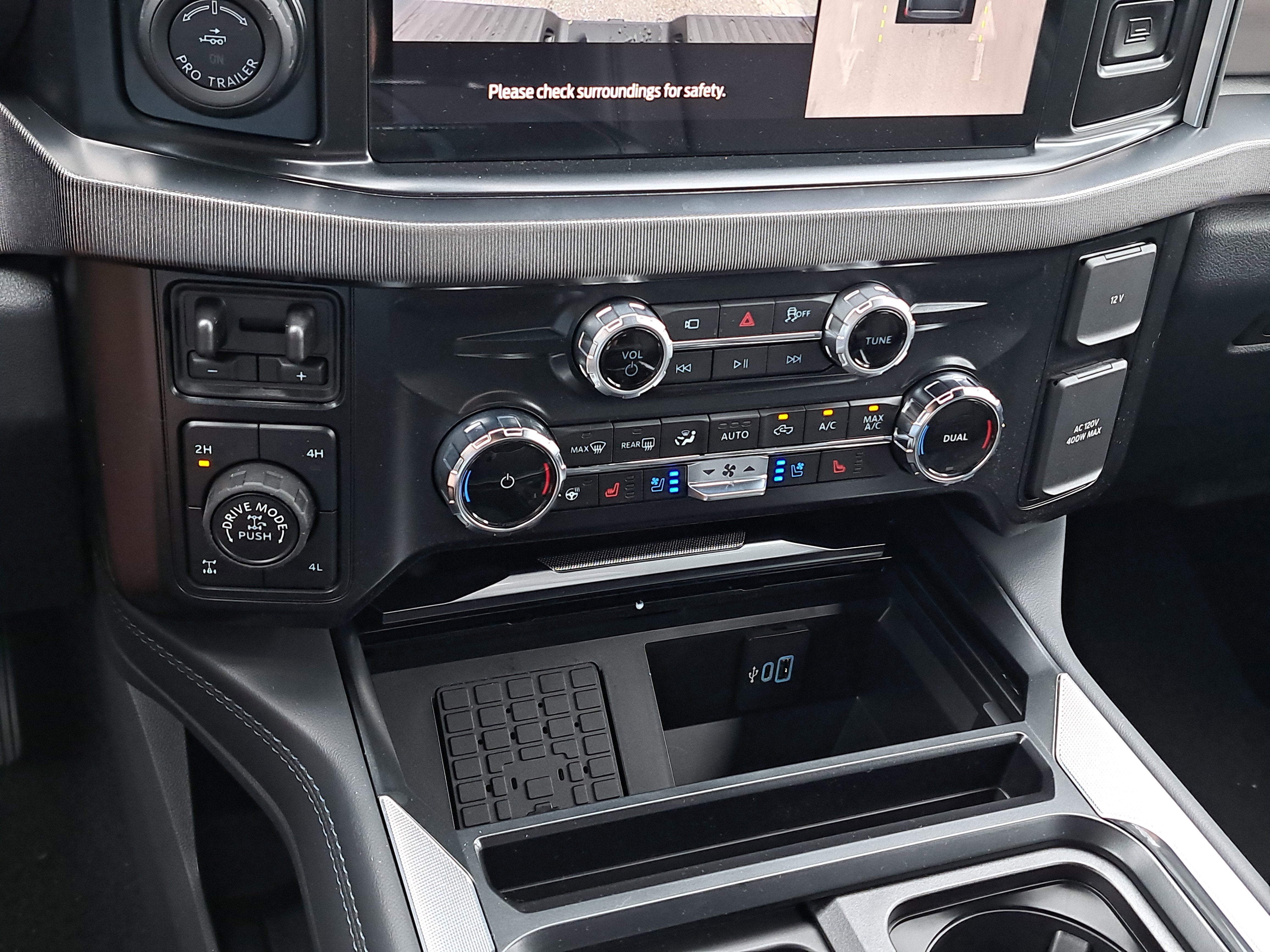 2026 Ford Super Duty F-350 SRW Platinum