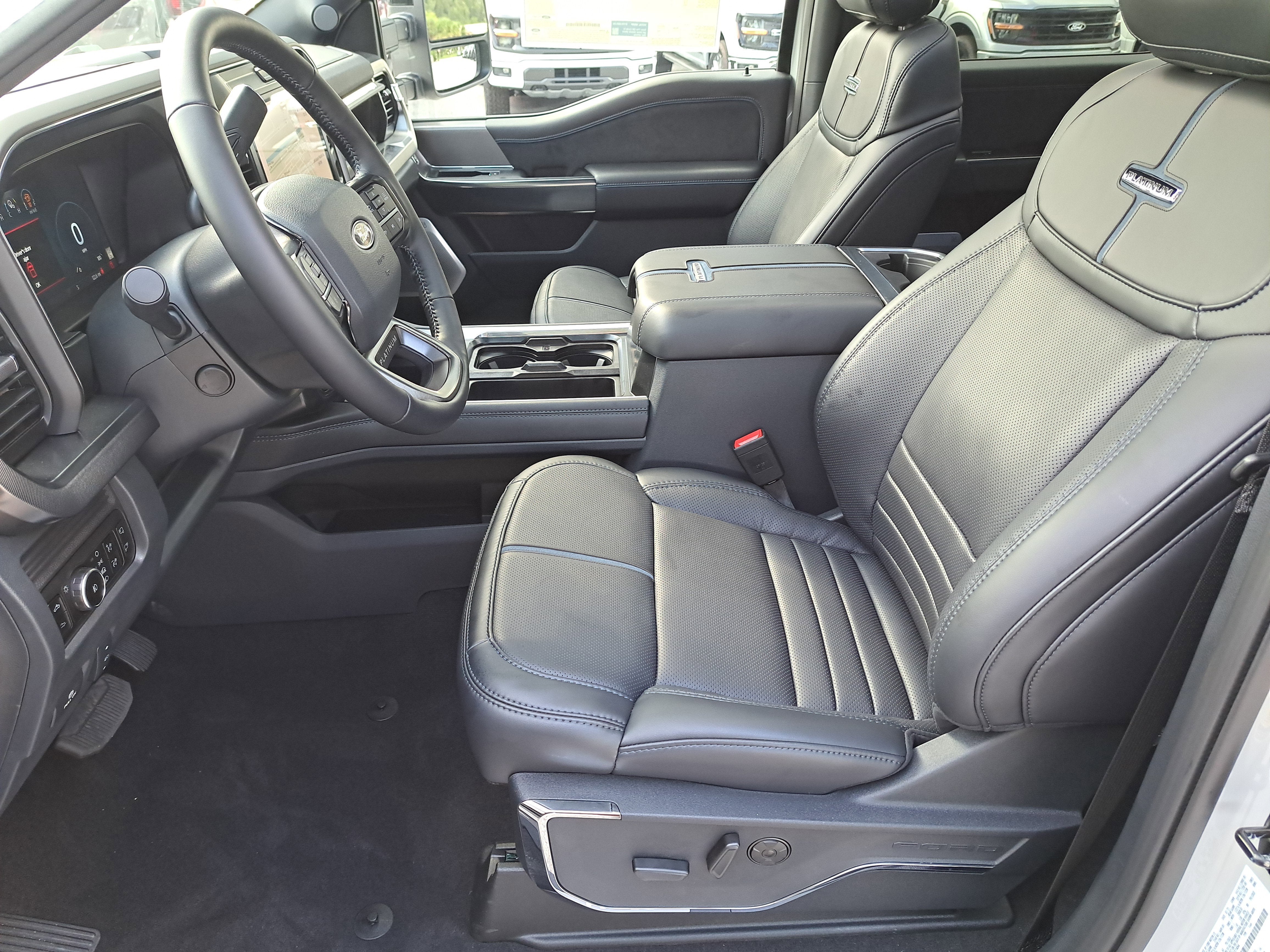 2026 Ford Super Duty F-350 SRW Platinum