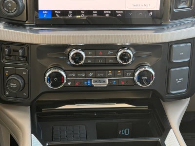 2027 Ford Super Duty F-350 SRW F-350® Platinum®