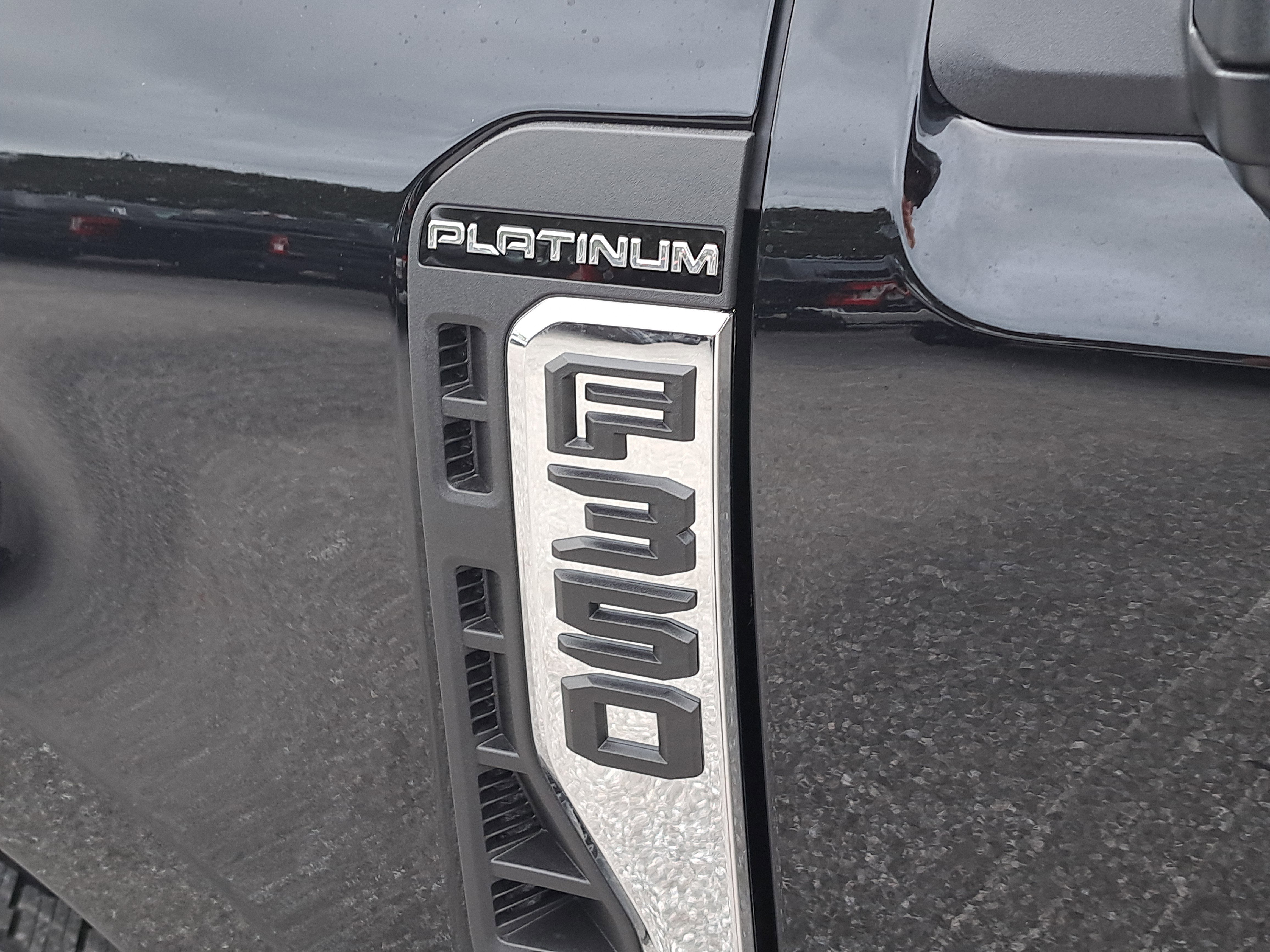 2026 Ford Super Duty F-350 SRW Platinum