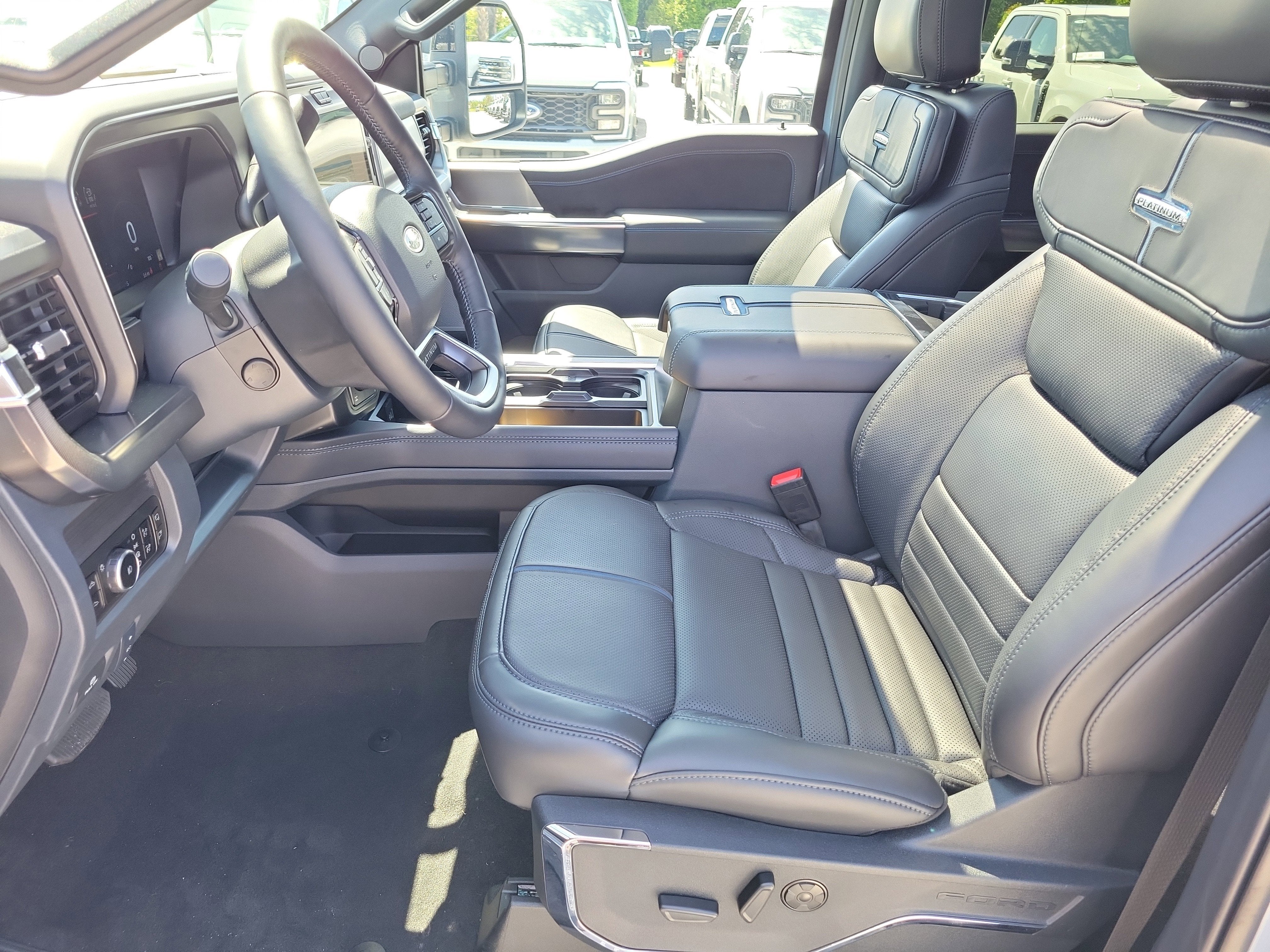 2026 Ford Super Duty F-350 SRW Platinum