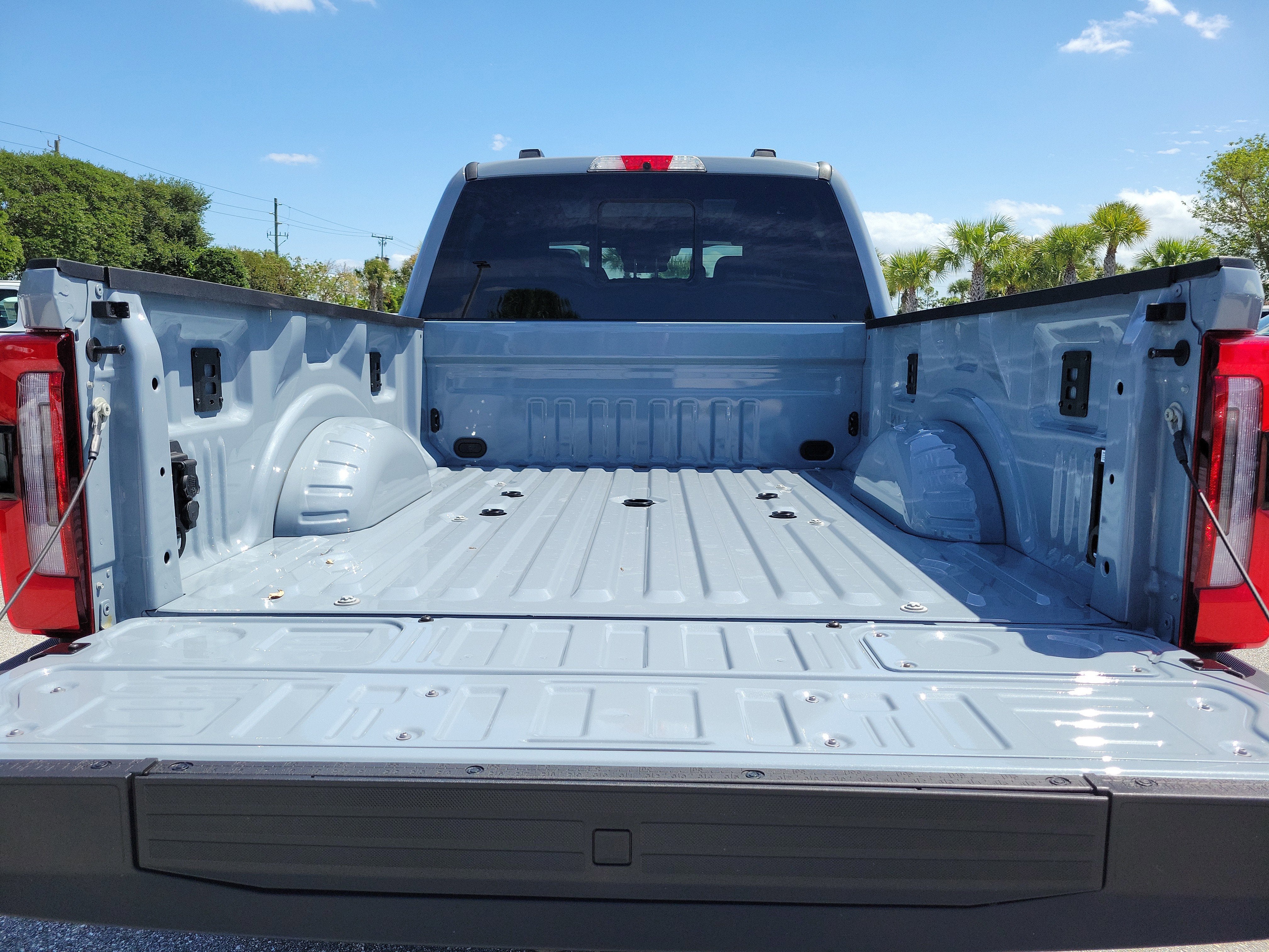 2026 Ford Super Duty F-350 SRW Platinum