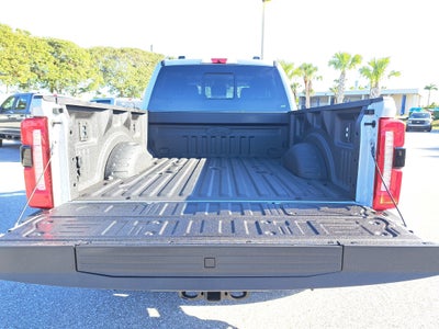 2026 Ford Super Duty F-350 SRW LARIAT