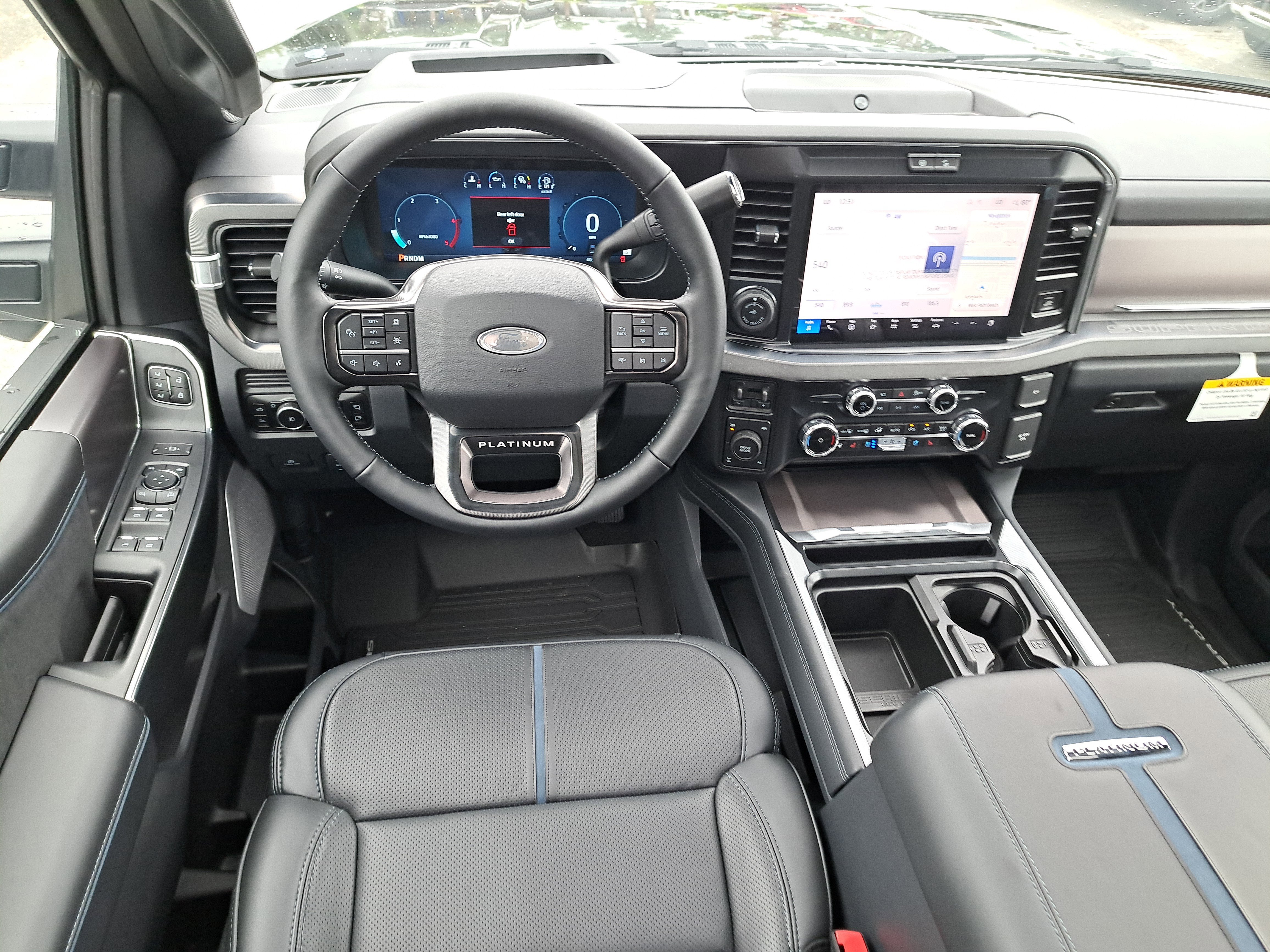 2026 Ford Super Duty F-350 SRW Platinum