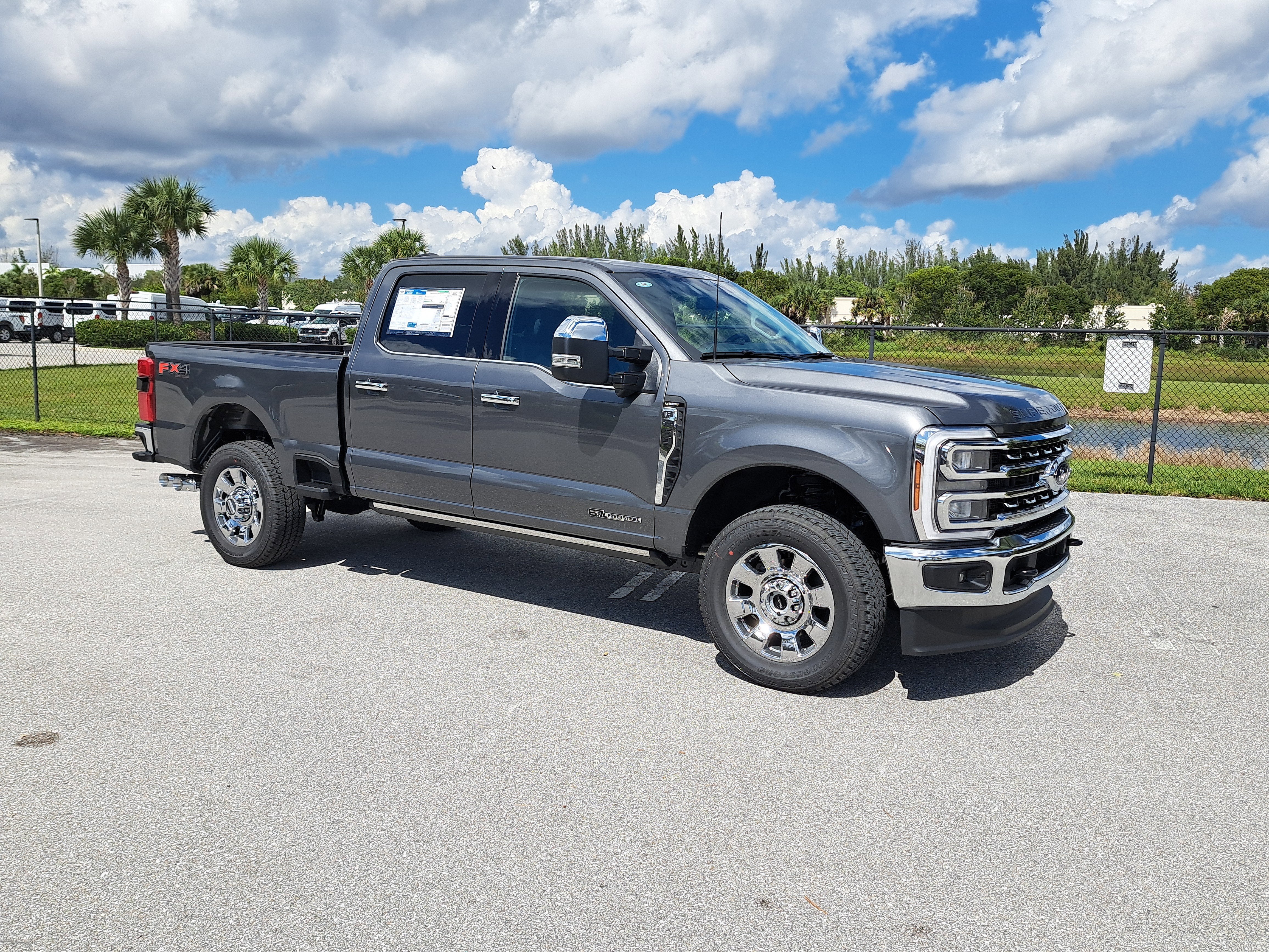 2026 Ford Super Duty F-350 SRW LARIAT
