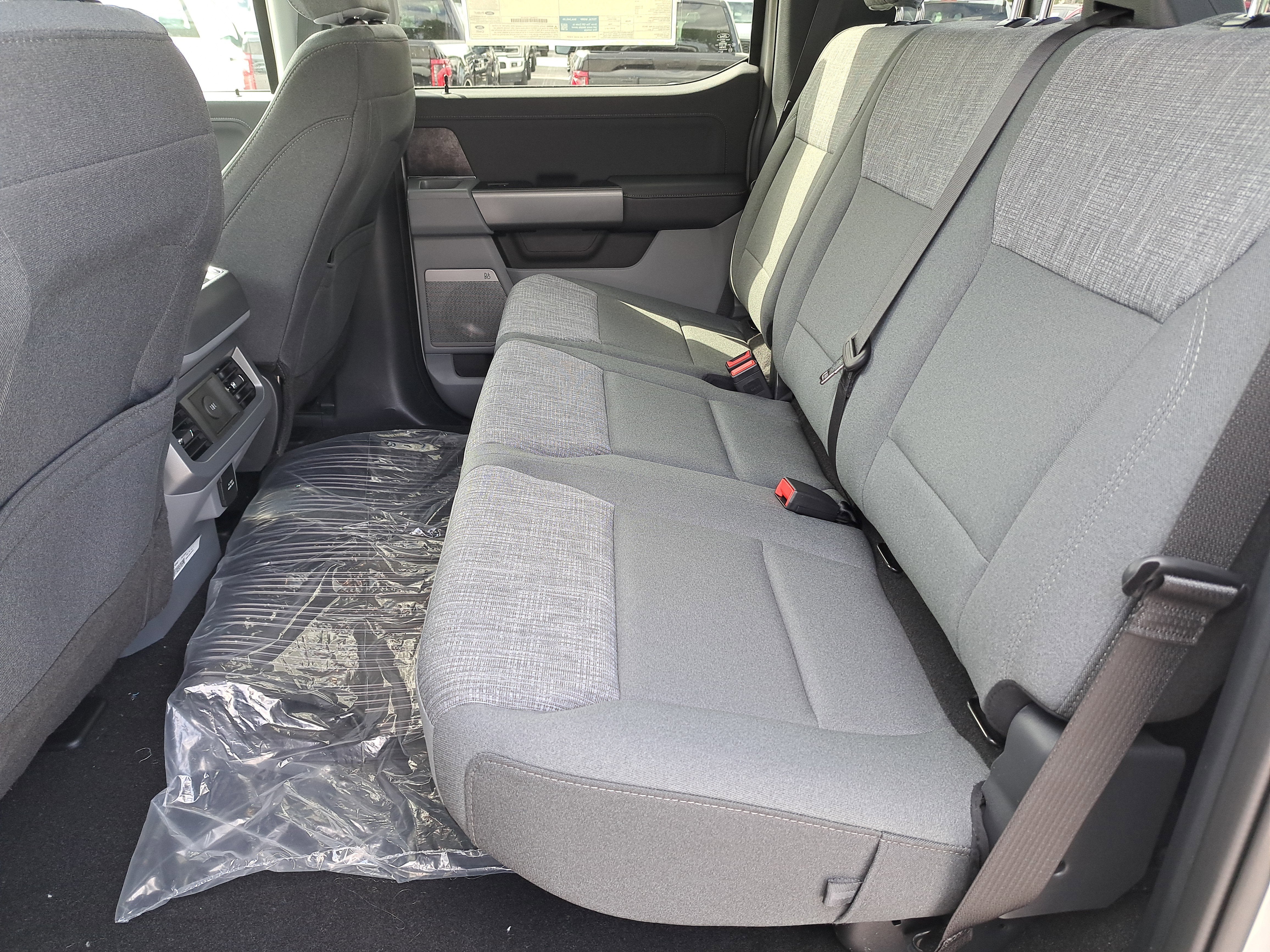 2026 Ford Super Duty F-350 SRW XLT