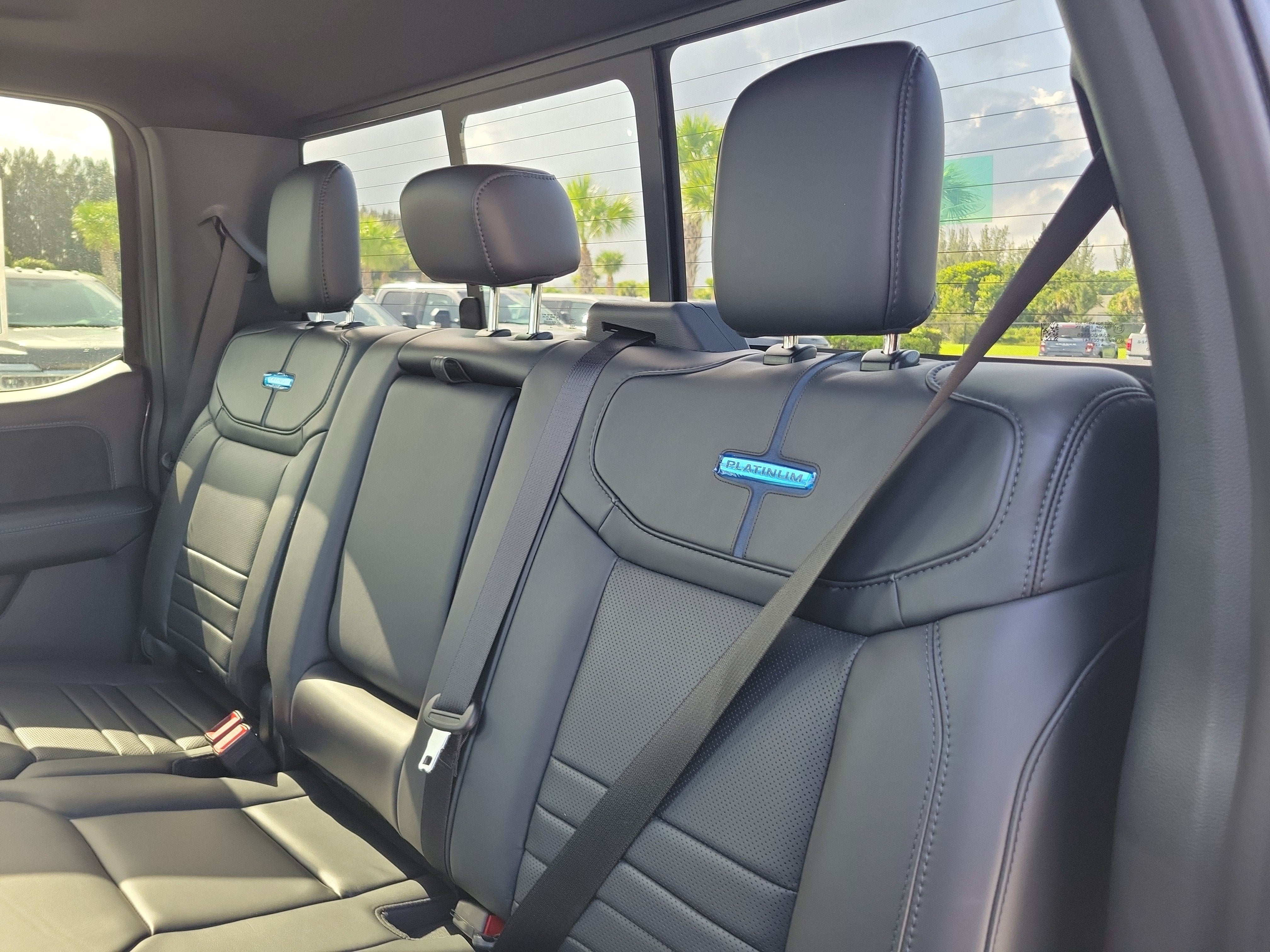2026 Ford Super Duty F-350 SRW Platinum