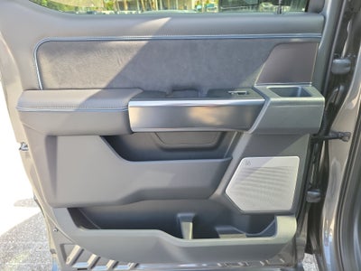 2026 Ford Super Duty F-350 SRW Platinum