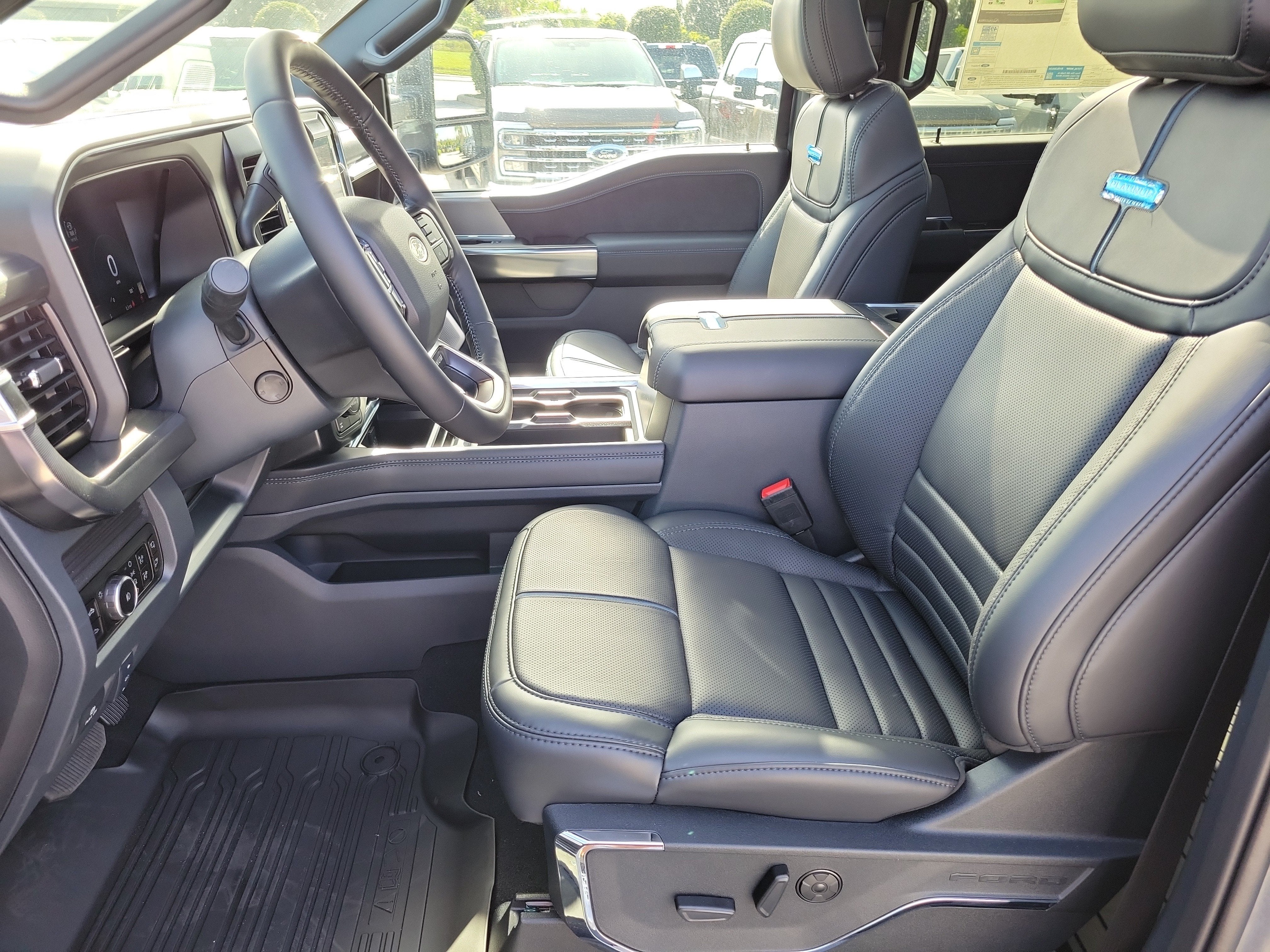 2026 Ford Super Duty F-350 SRW Platinum