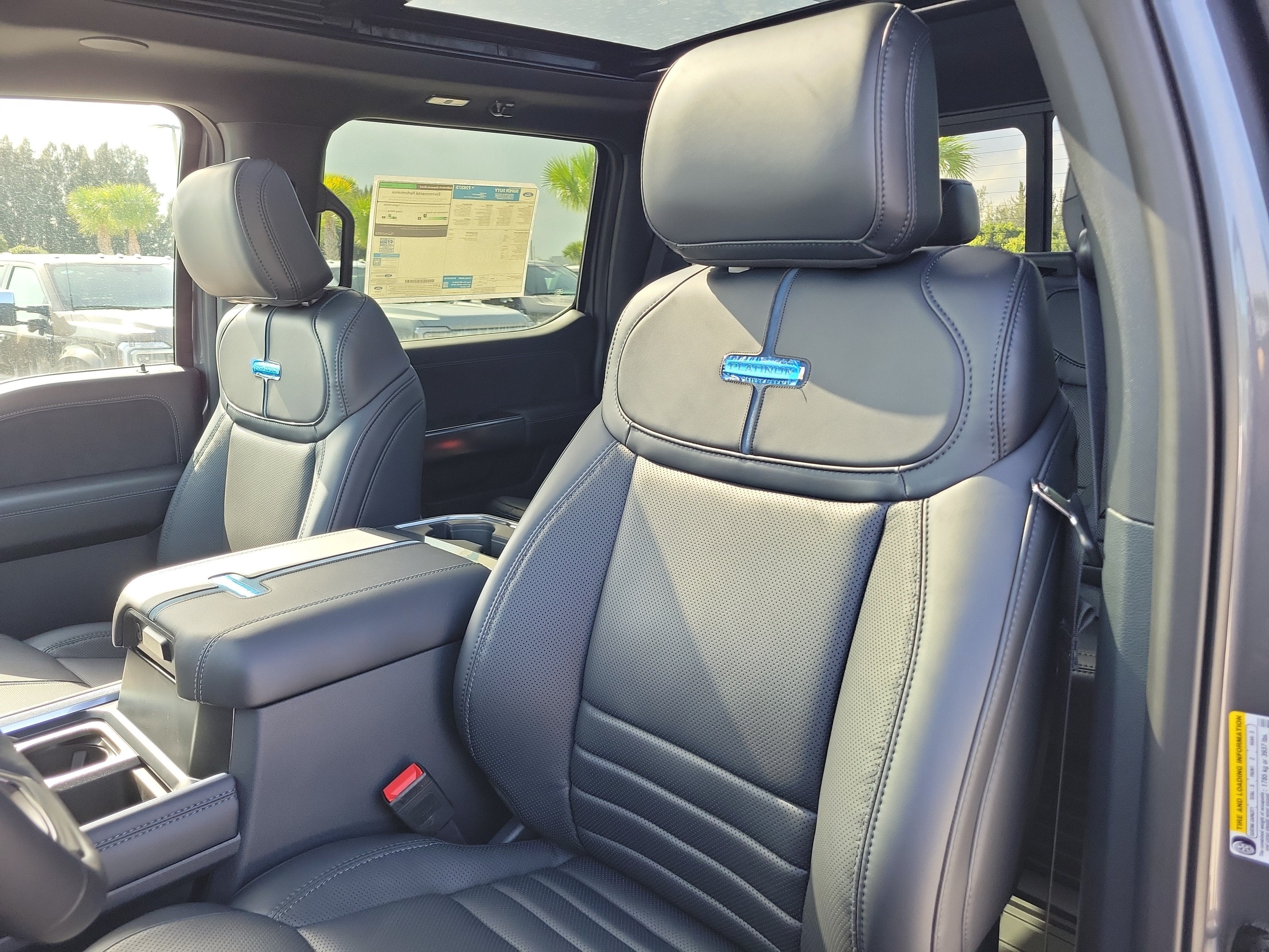 2026 Ford Super Duty F-350 SRW Platinum
