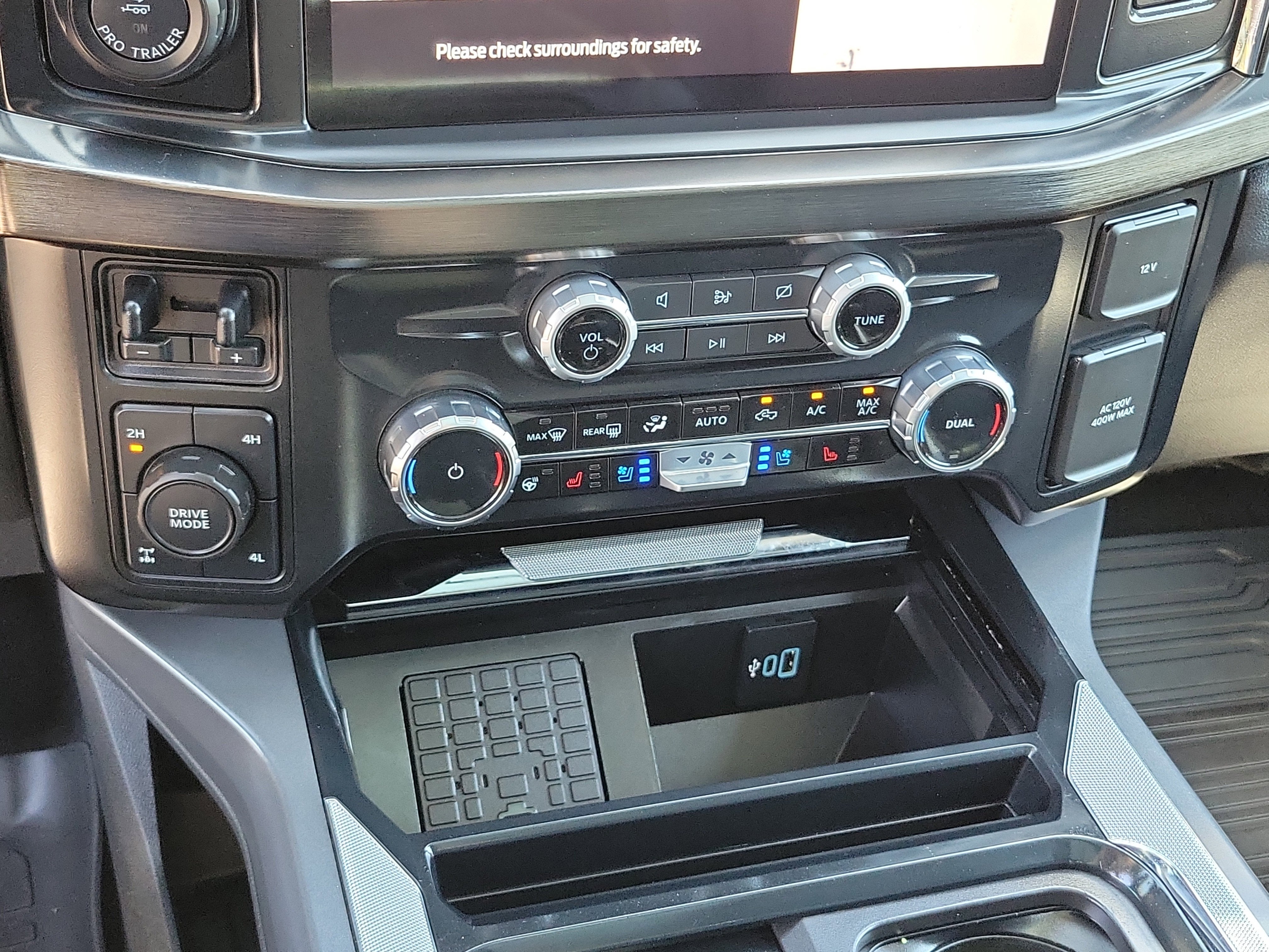 2024 Ford Super Duty F-350 SRW LARIAT