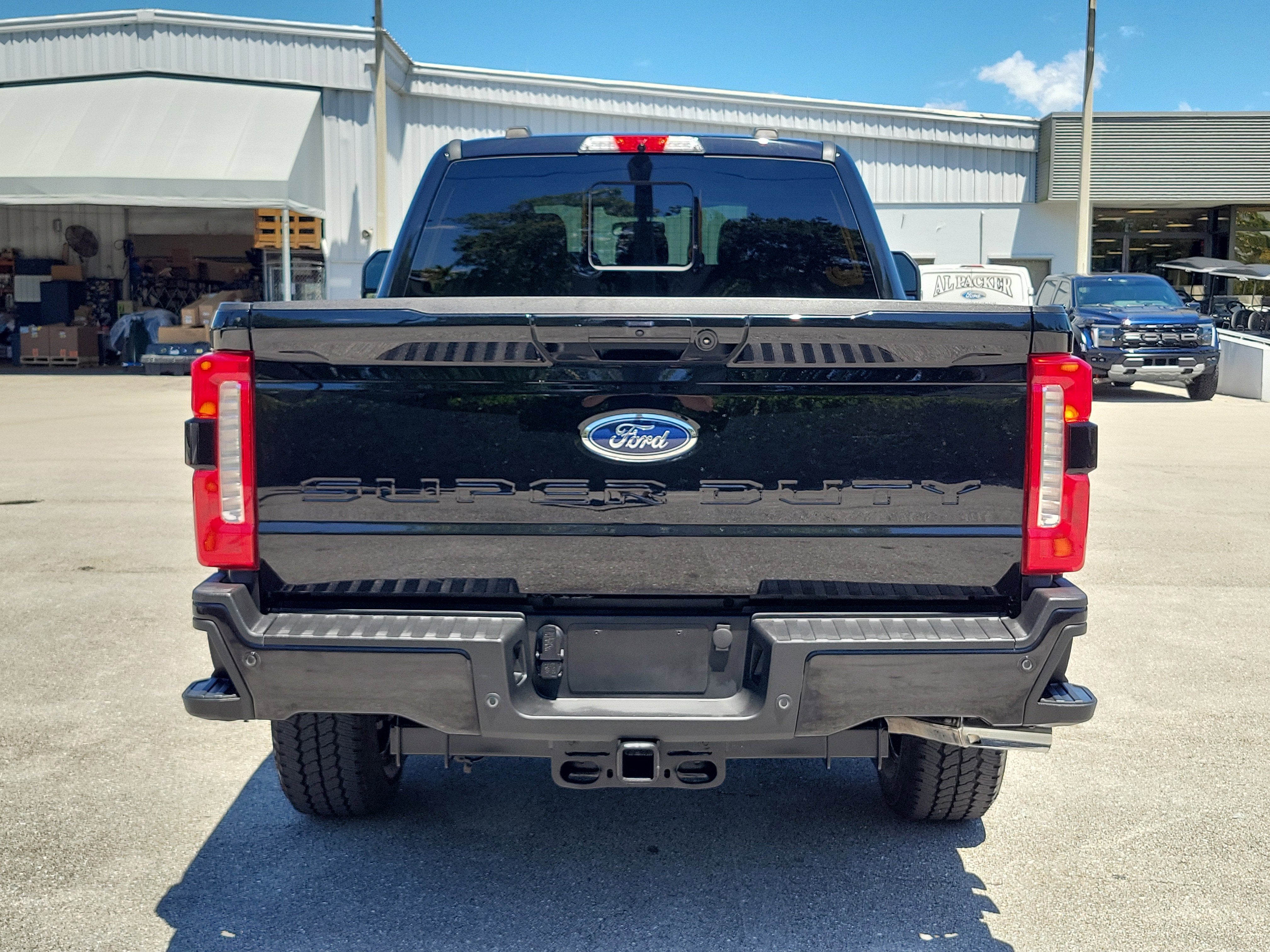 2024 Ford Super Duty F-350 SRW LARIAT