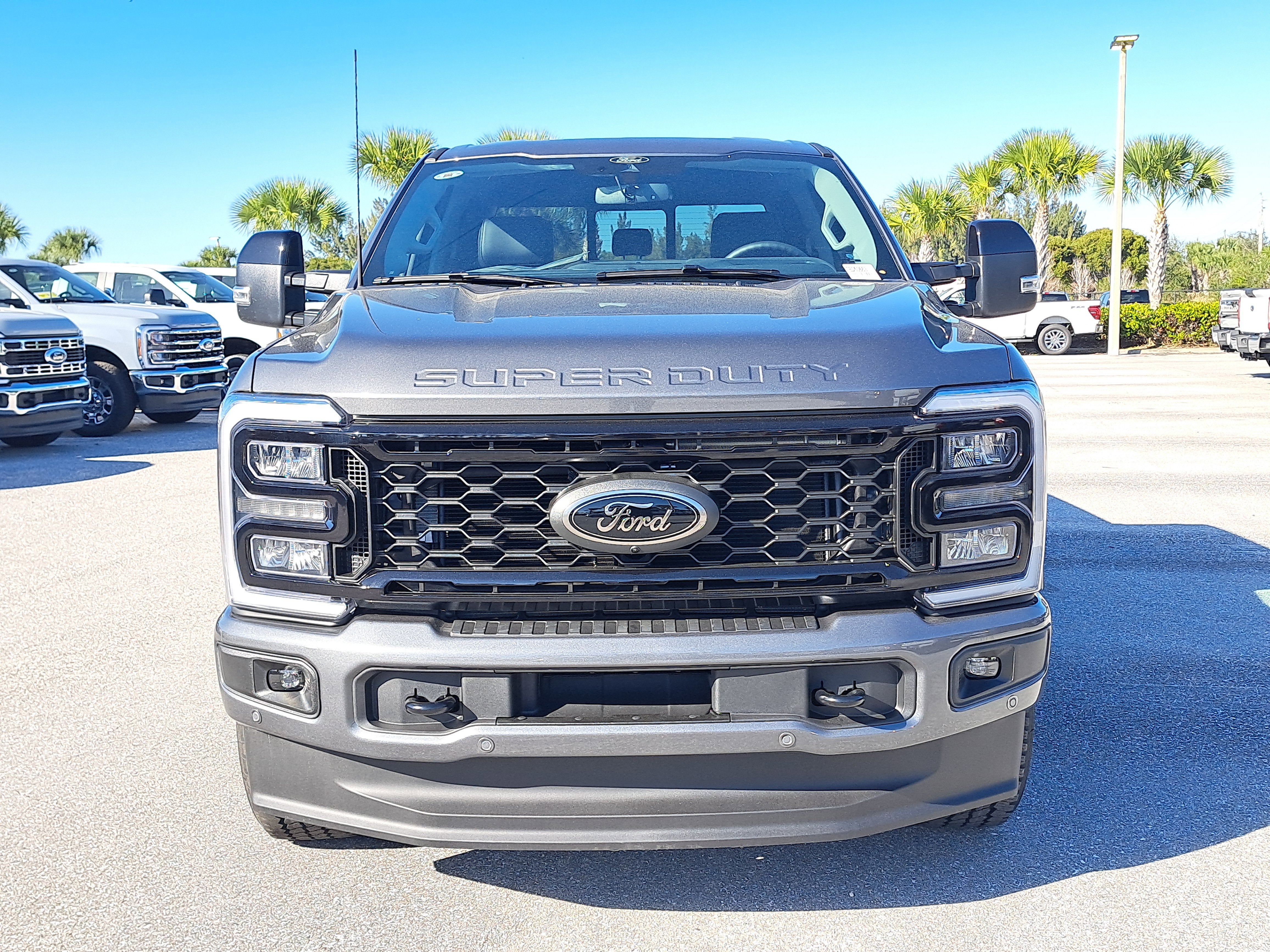 2026 Ford Super Duty F-350 SRW LARIAT