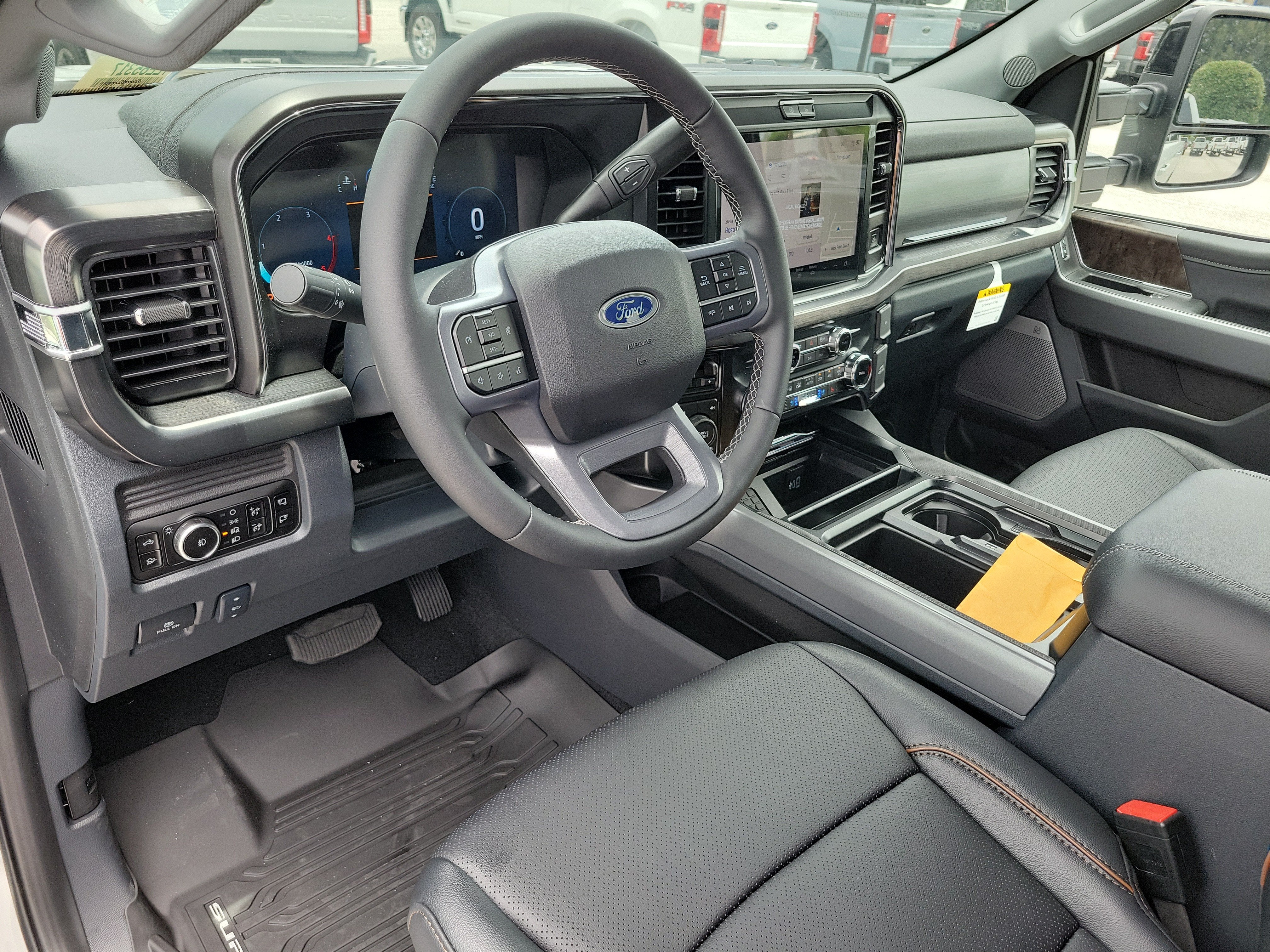 2026 Ford Super Duty F-350 SRW LARIAT