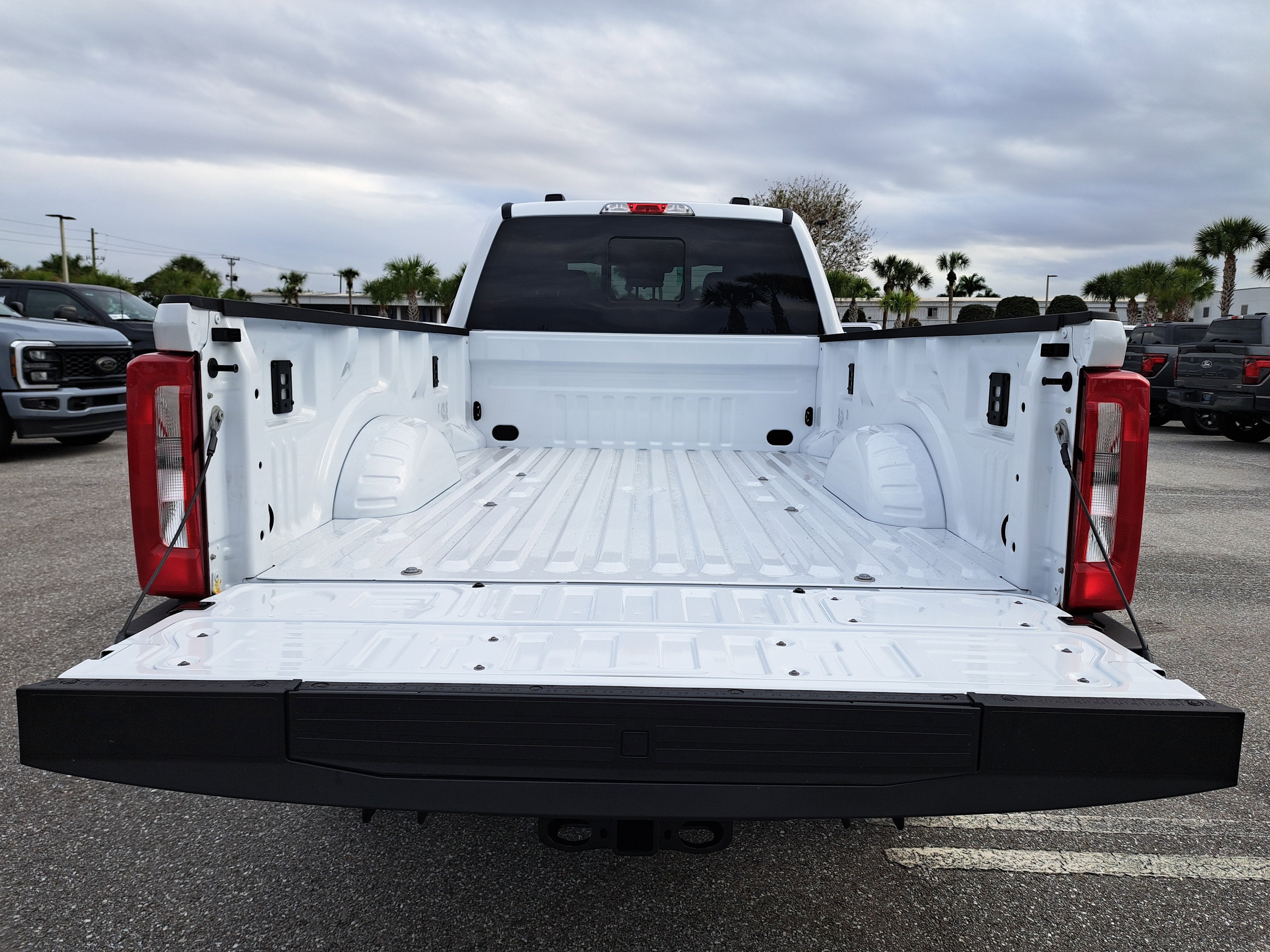 2026 Ford Super Duty F-350 SRW XL