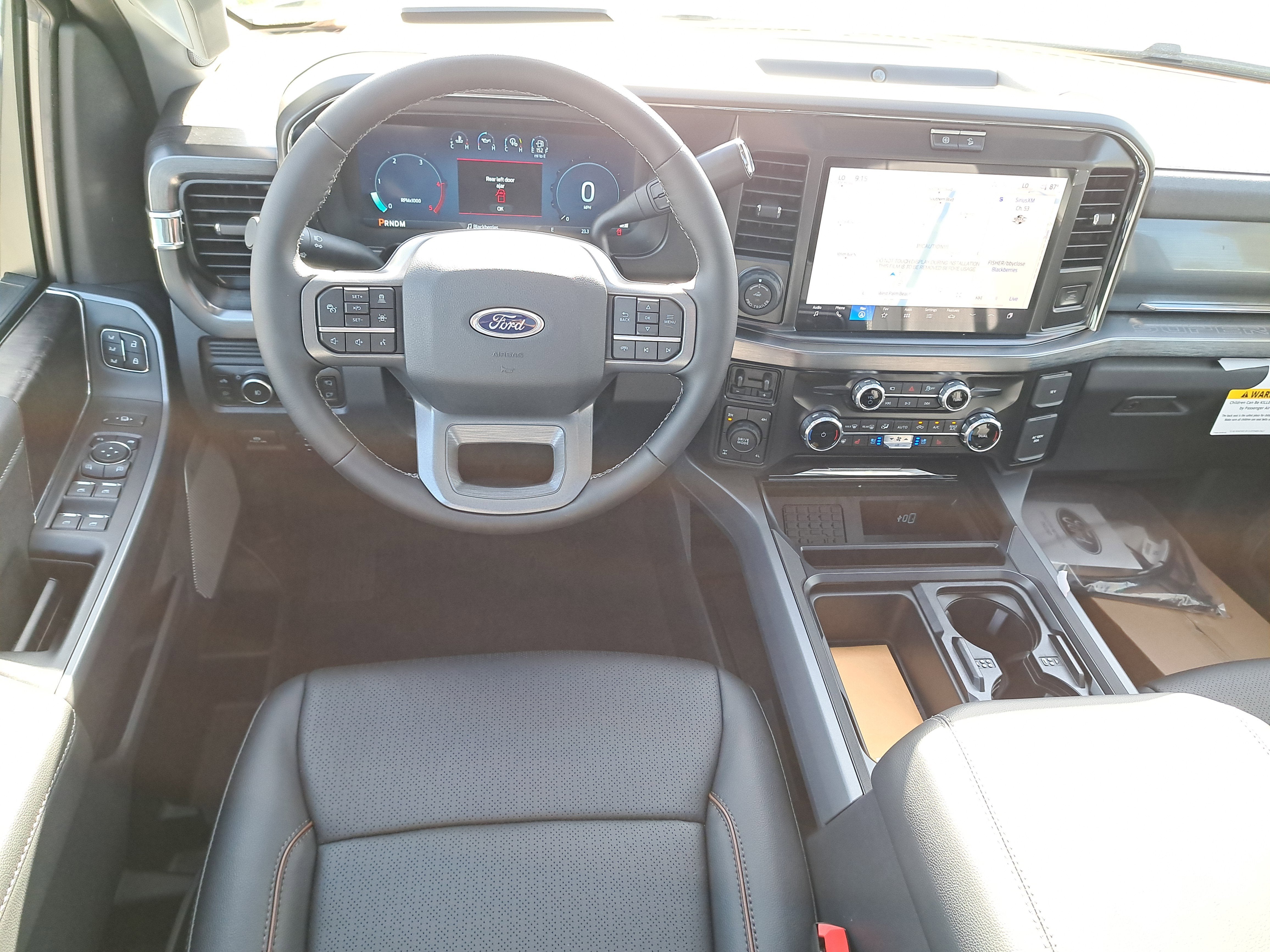 2026 Ford Super Duty F-350 SRW LARIAT