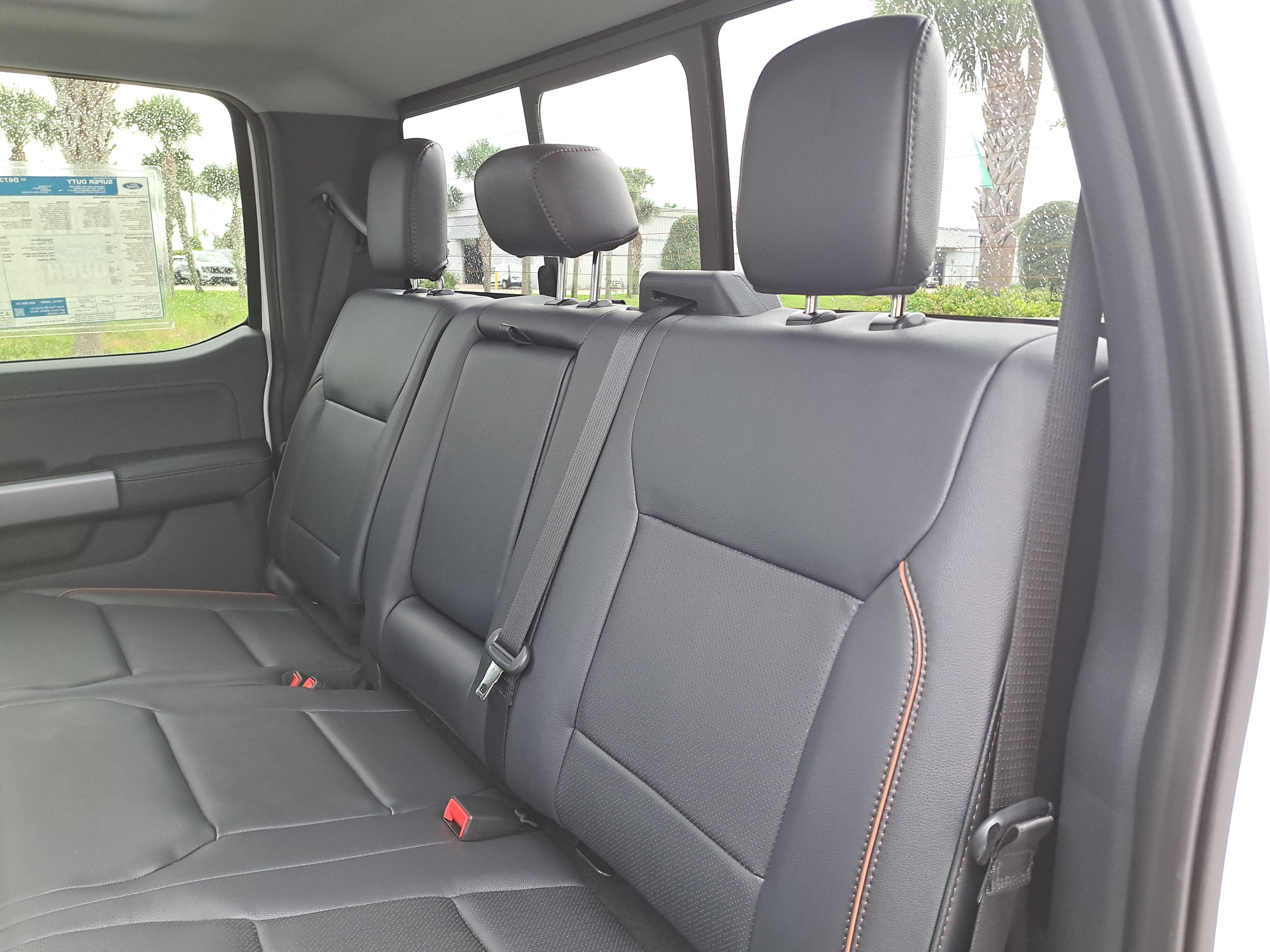 2025 Ford Super Duty F-350 SRW LARIAT