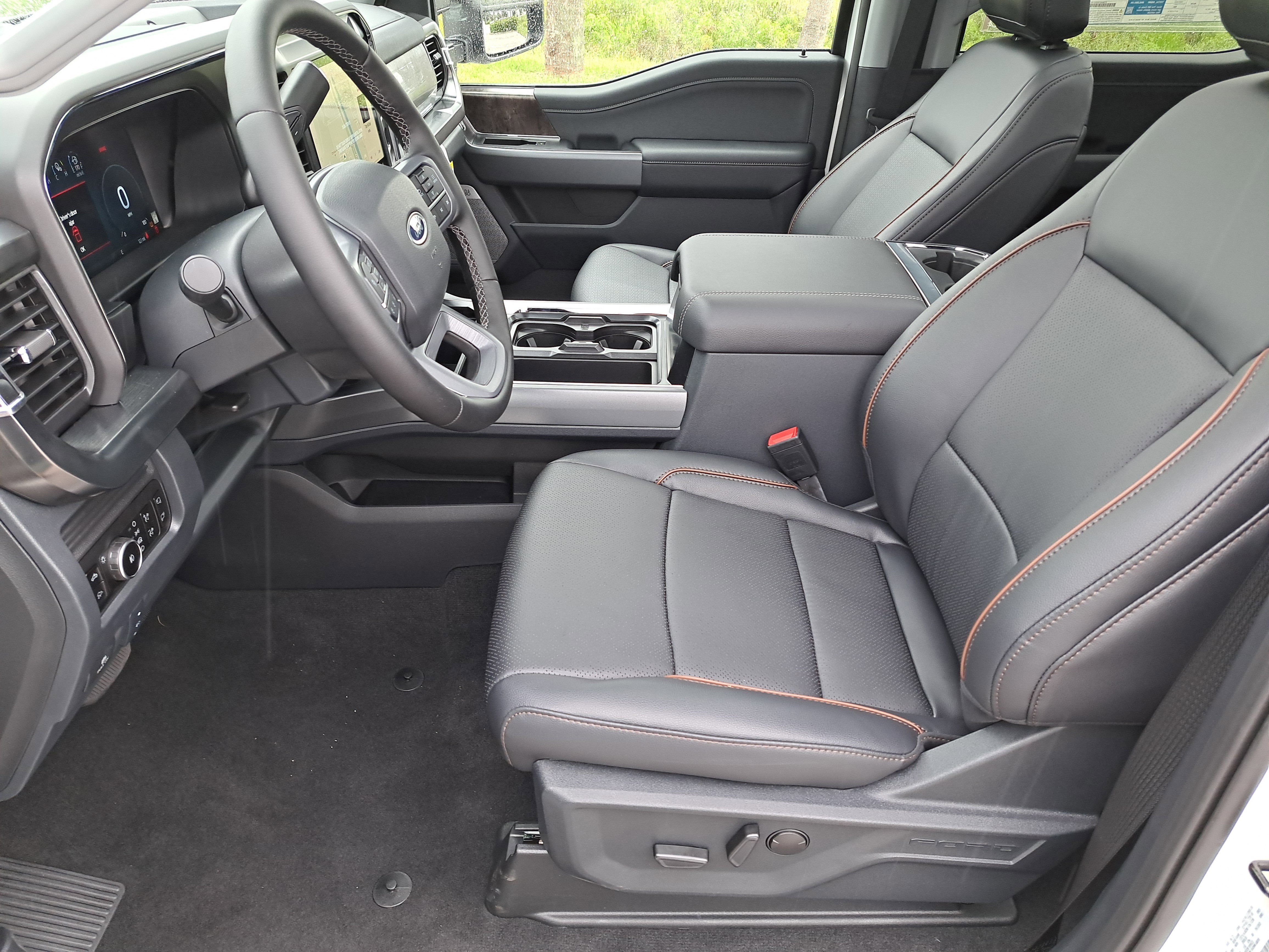 2025 Ford Super Duty F-350 SRW LARIAT