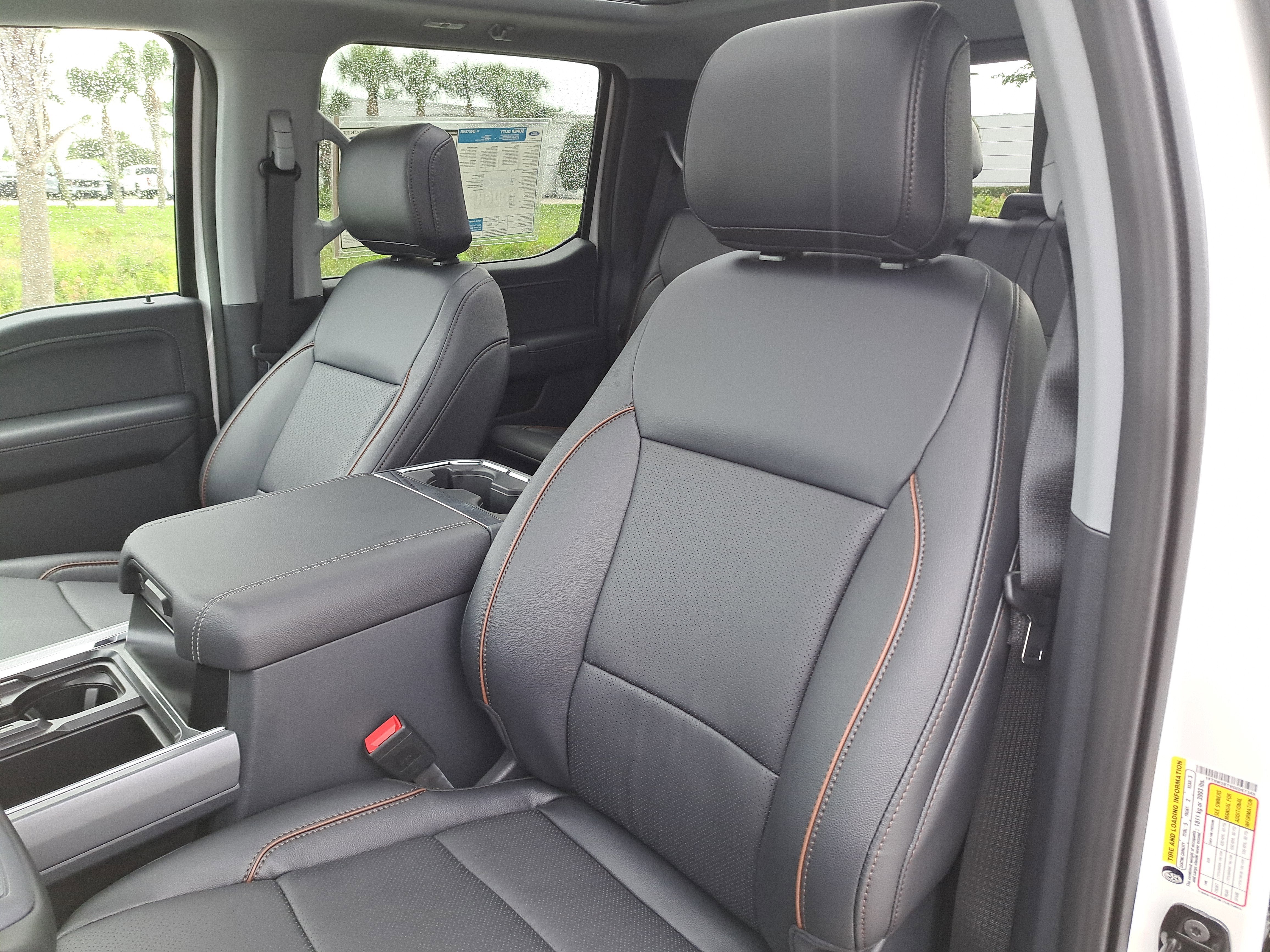 2025 Ford Super Duty F-350 SRW LARIAT