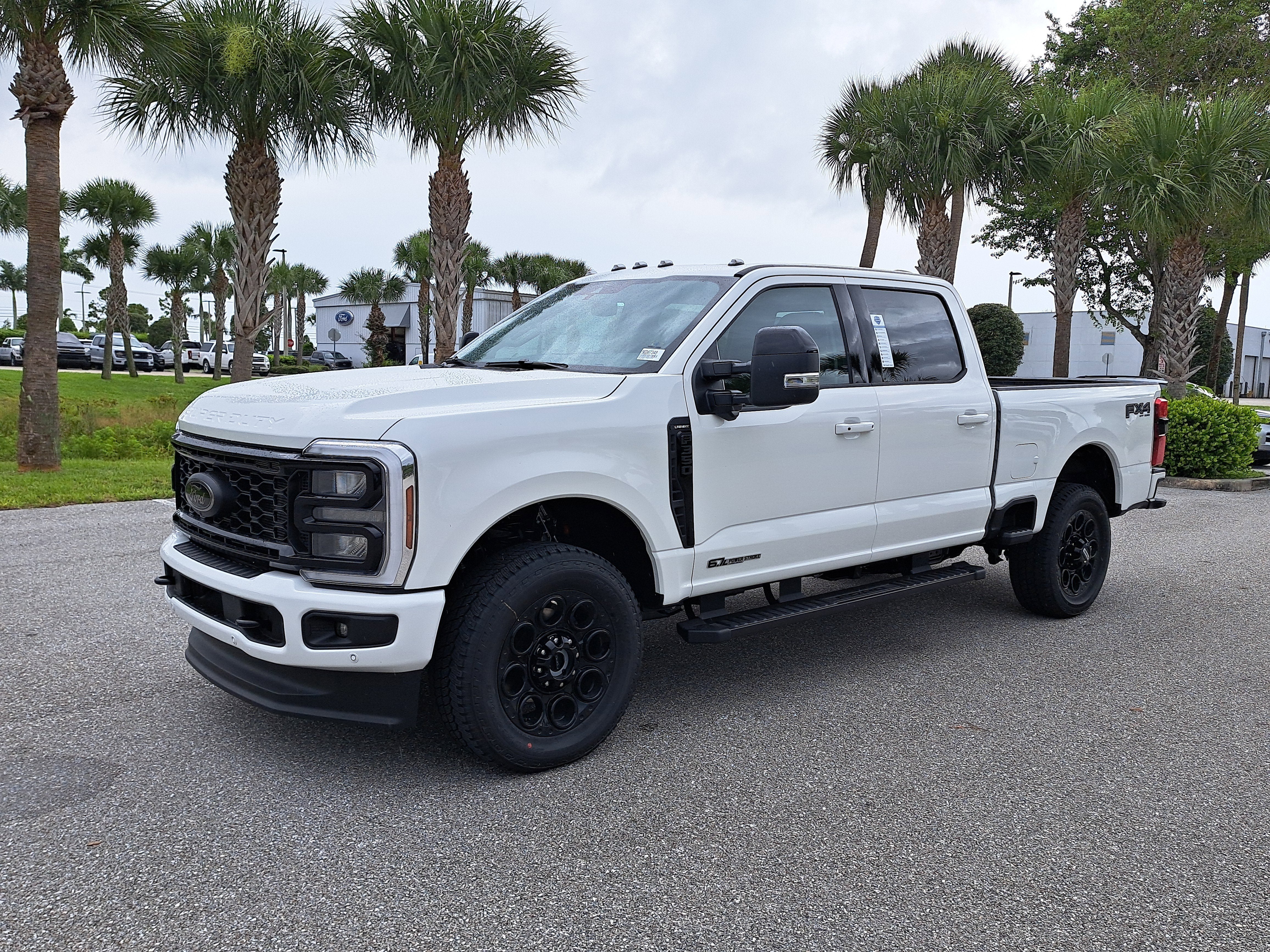 2025 Ford Super Duty F-350 SRW LARIAT