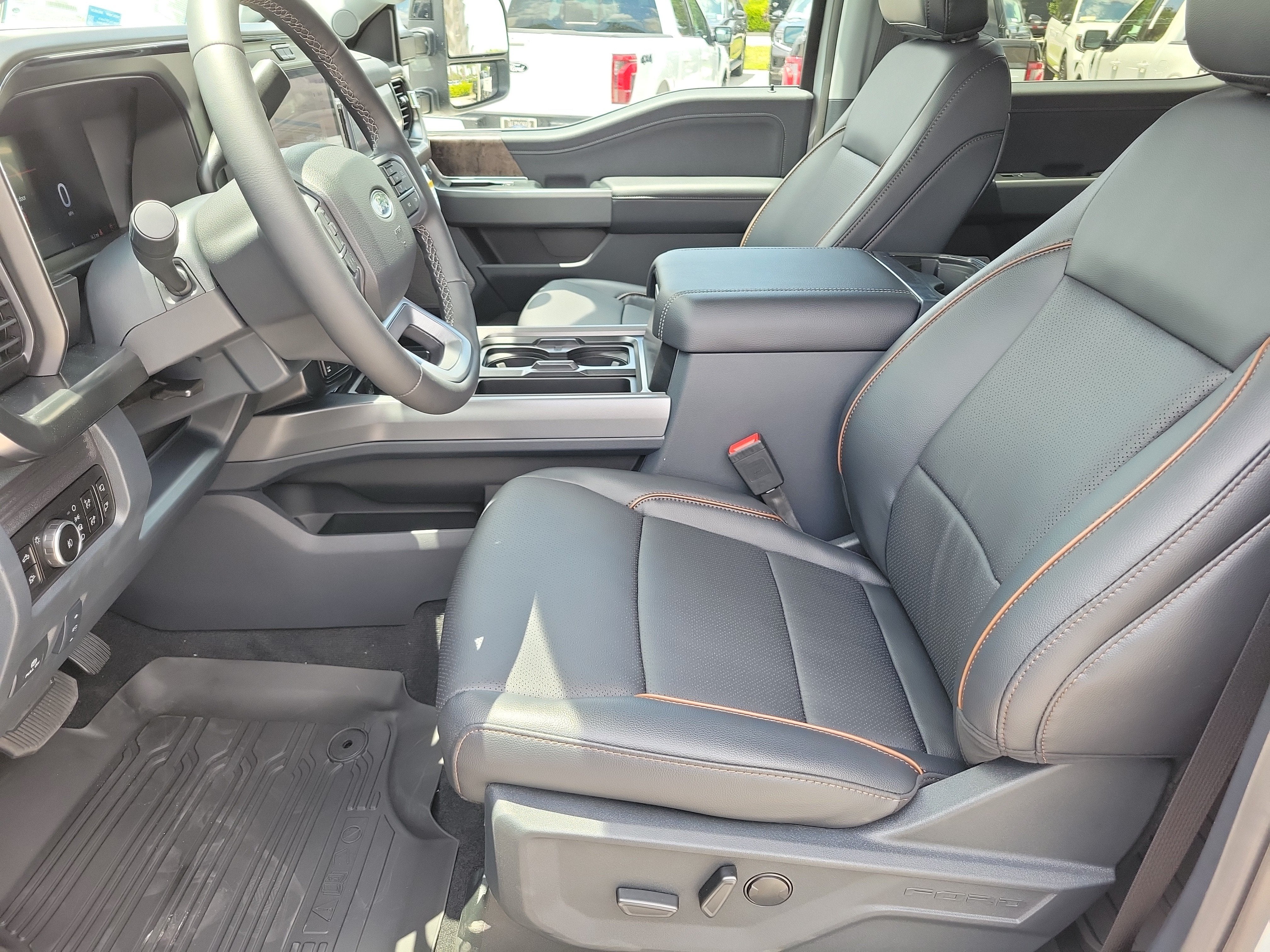 2026 Ford Super Duty F-350 SRW LARIAT