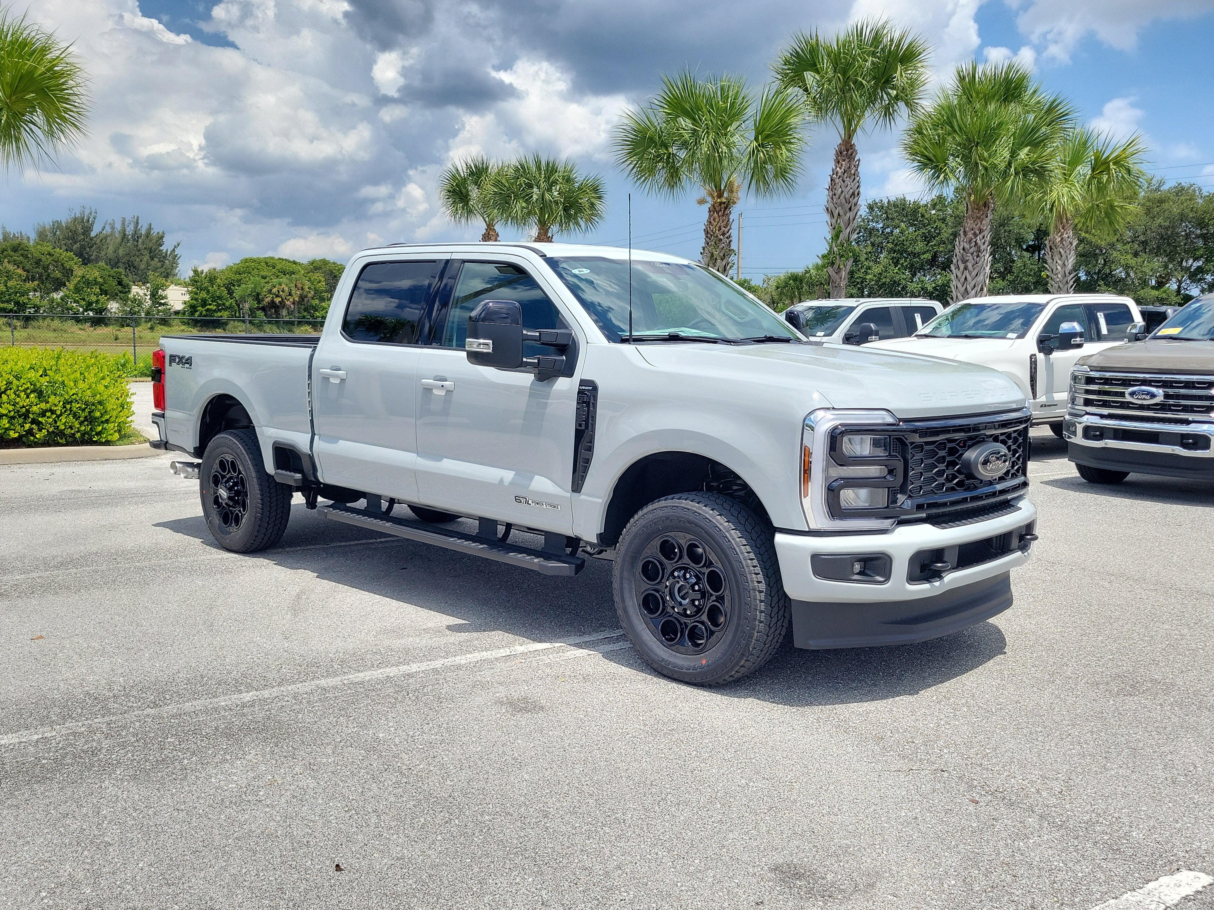 2026 Ford Super Duty F-350 SRW LARIAT