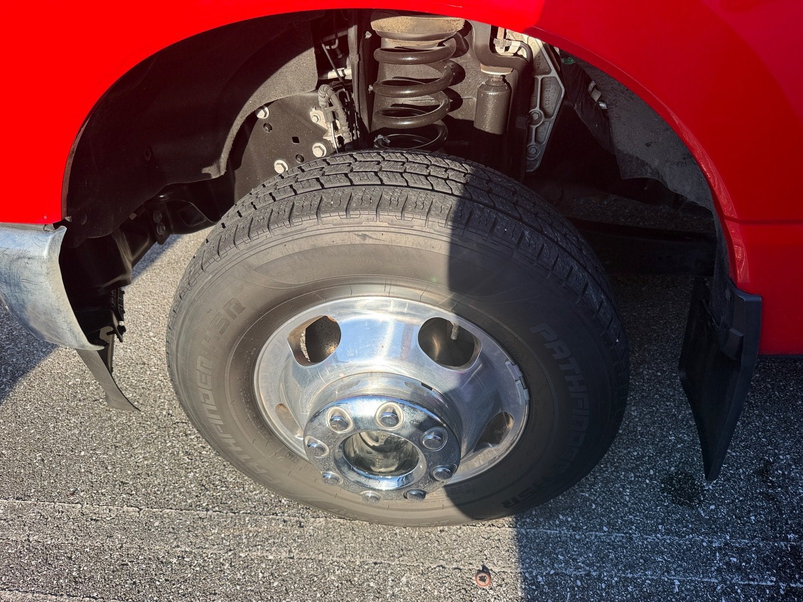 2023 Ford Super Duty F-350 DRW LARIAT