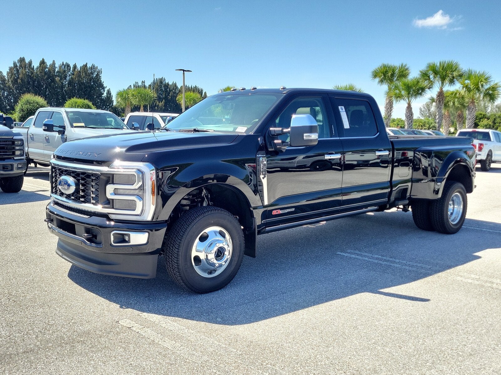 2026 Ford Super Duty F-350 DRW Platinum