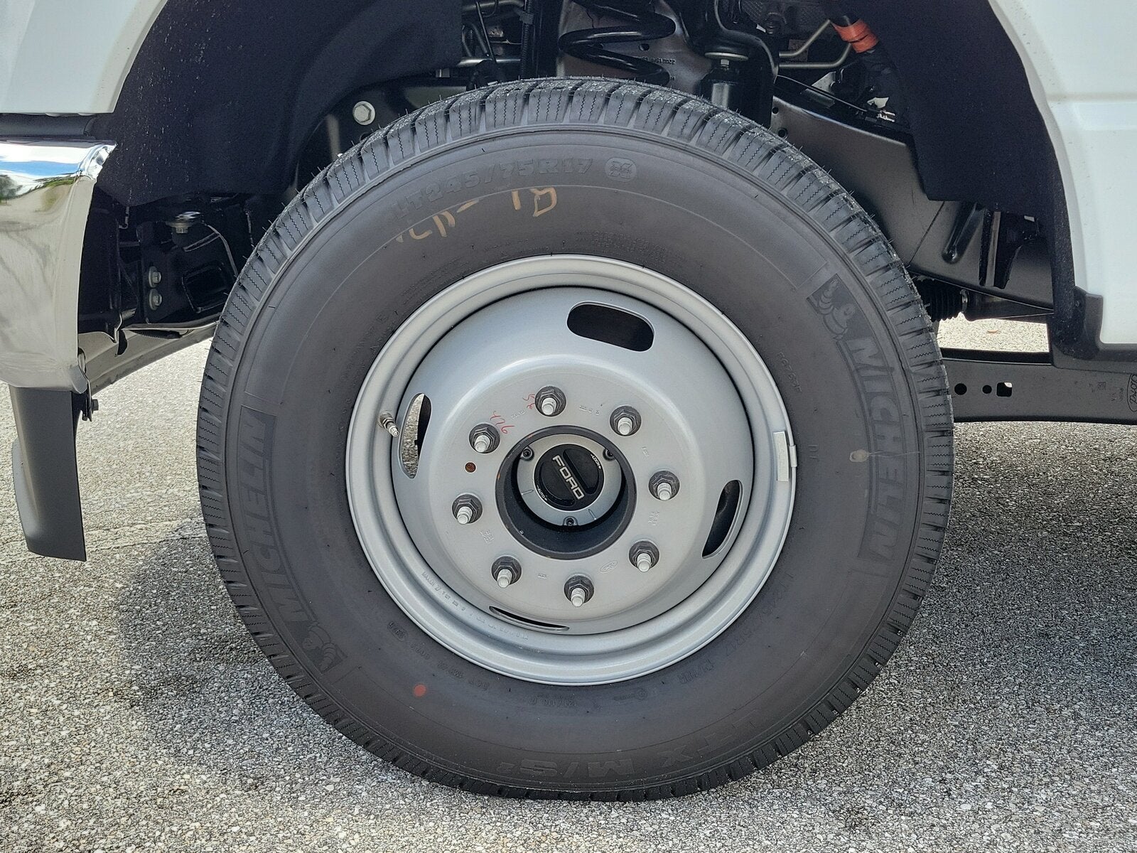 2026 Ford Super Duty F-350 DRW XL