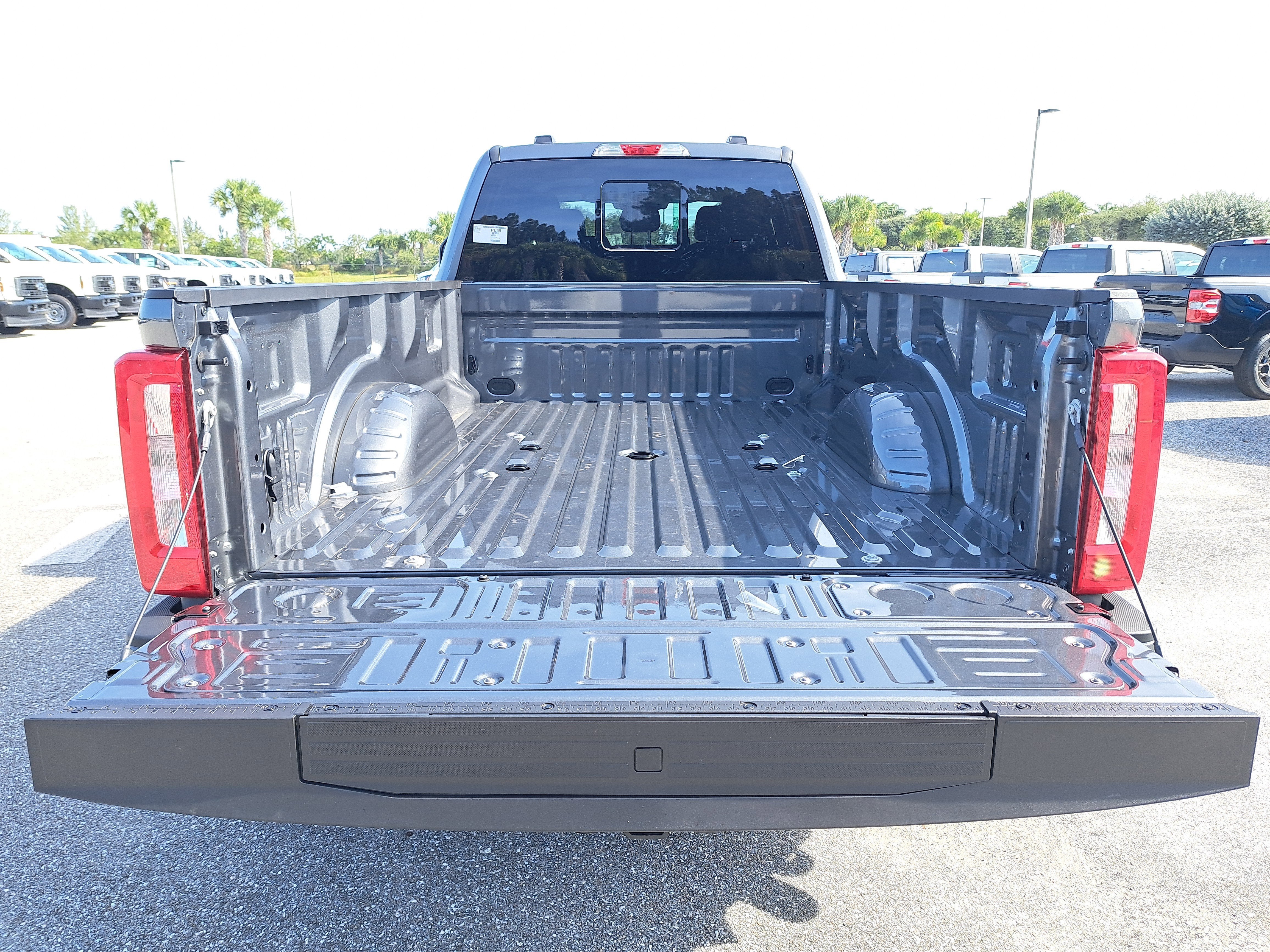 2026 Ford Super Duty F-350 DRW XL