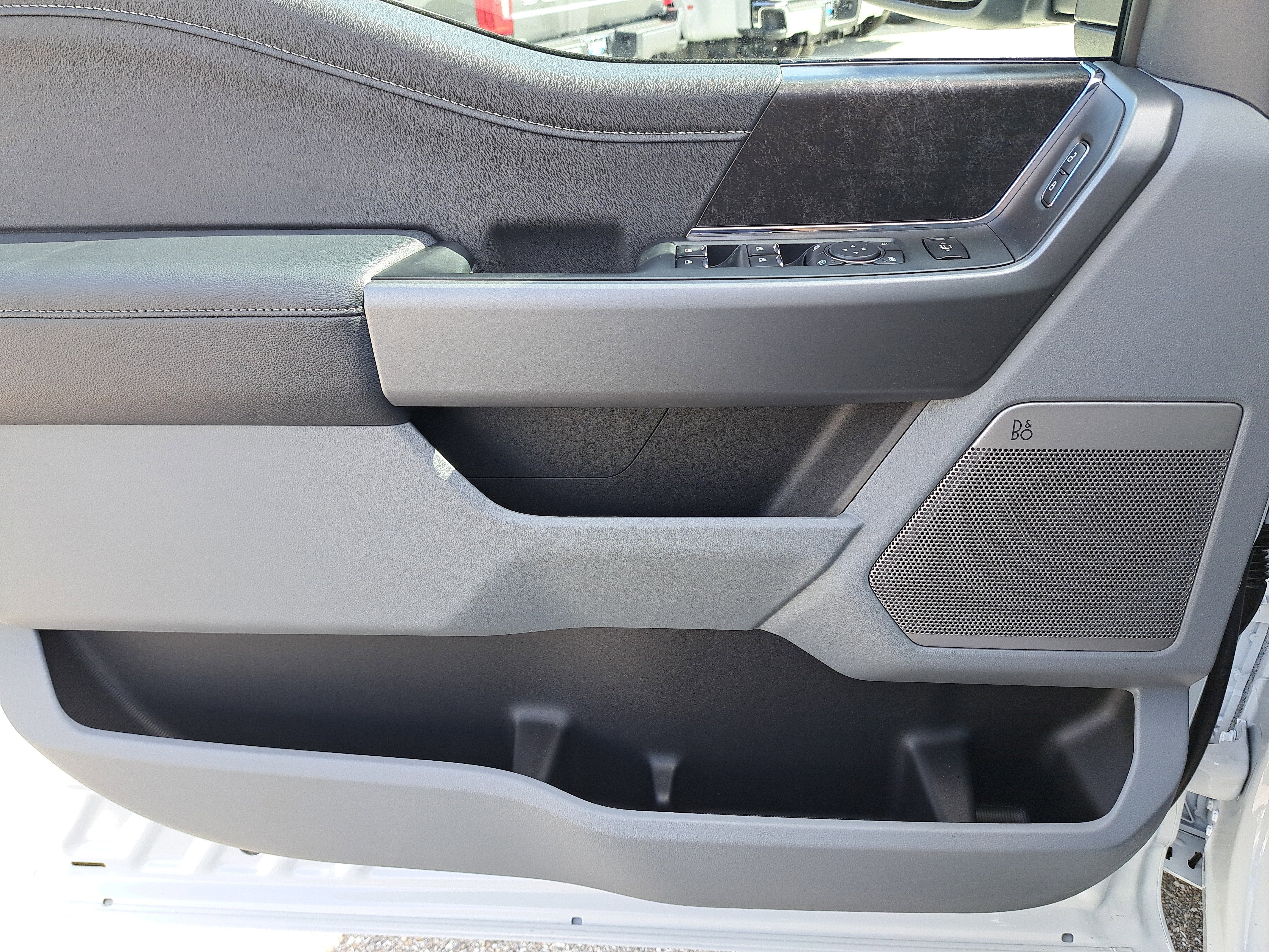 2026 Ford Super Duty F-350 DRW XLT