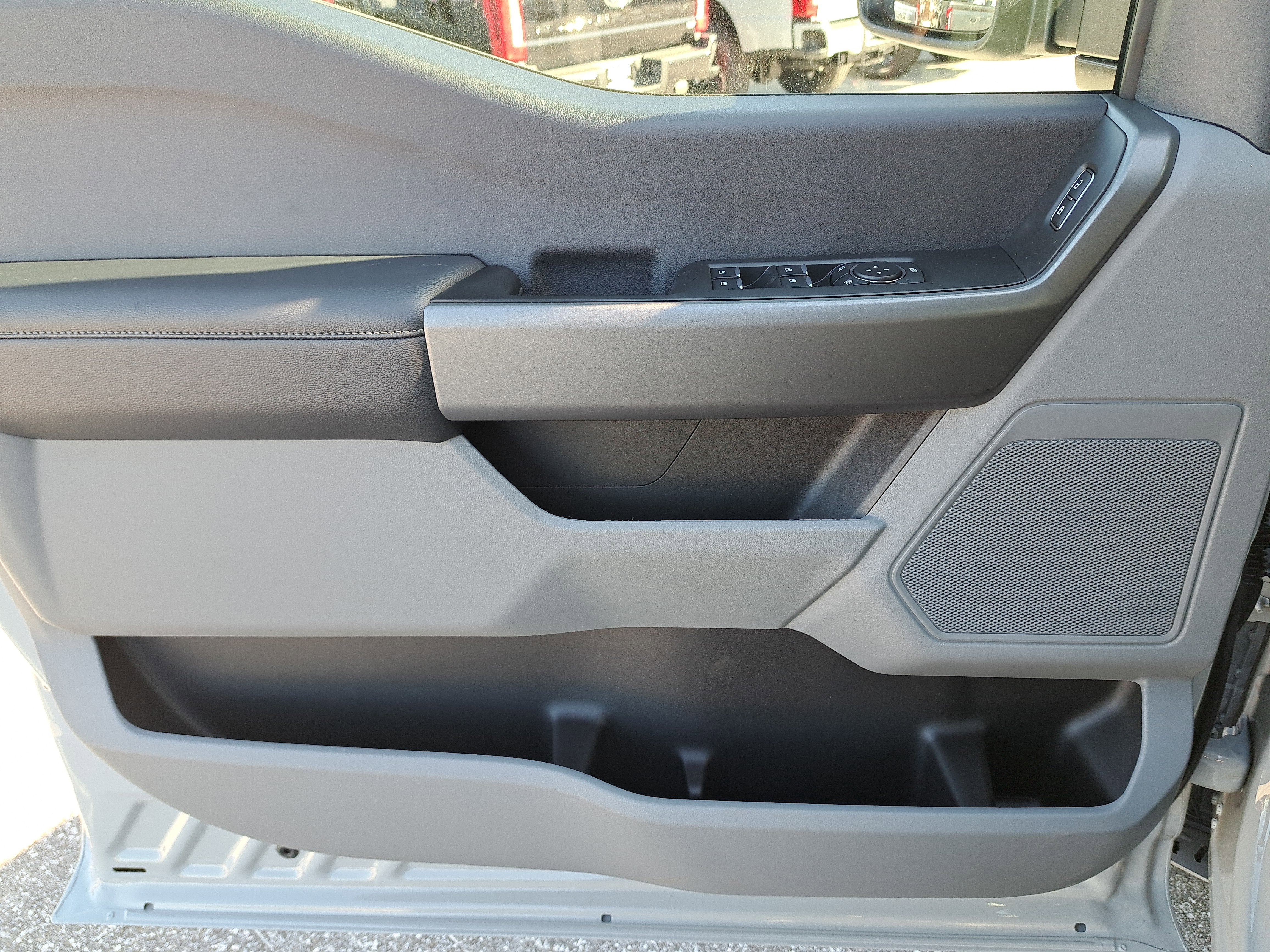 2026 Ford Super Duty F-350 DRW XLT