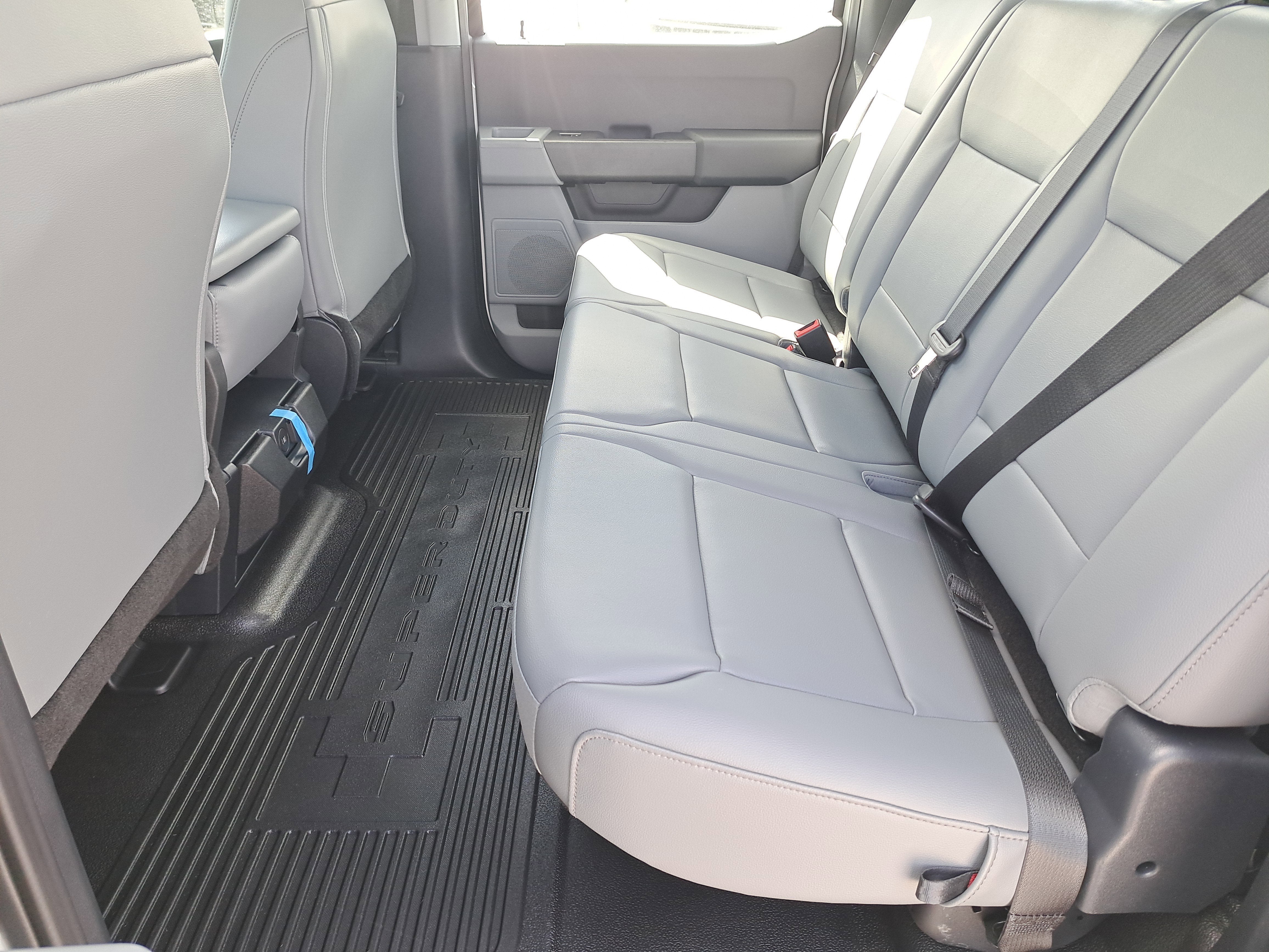 2026 Ford Super Duty F-350 DRW XL