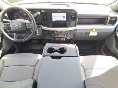 2026 Ford Super Duty F-350 DRW XL