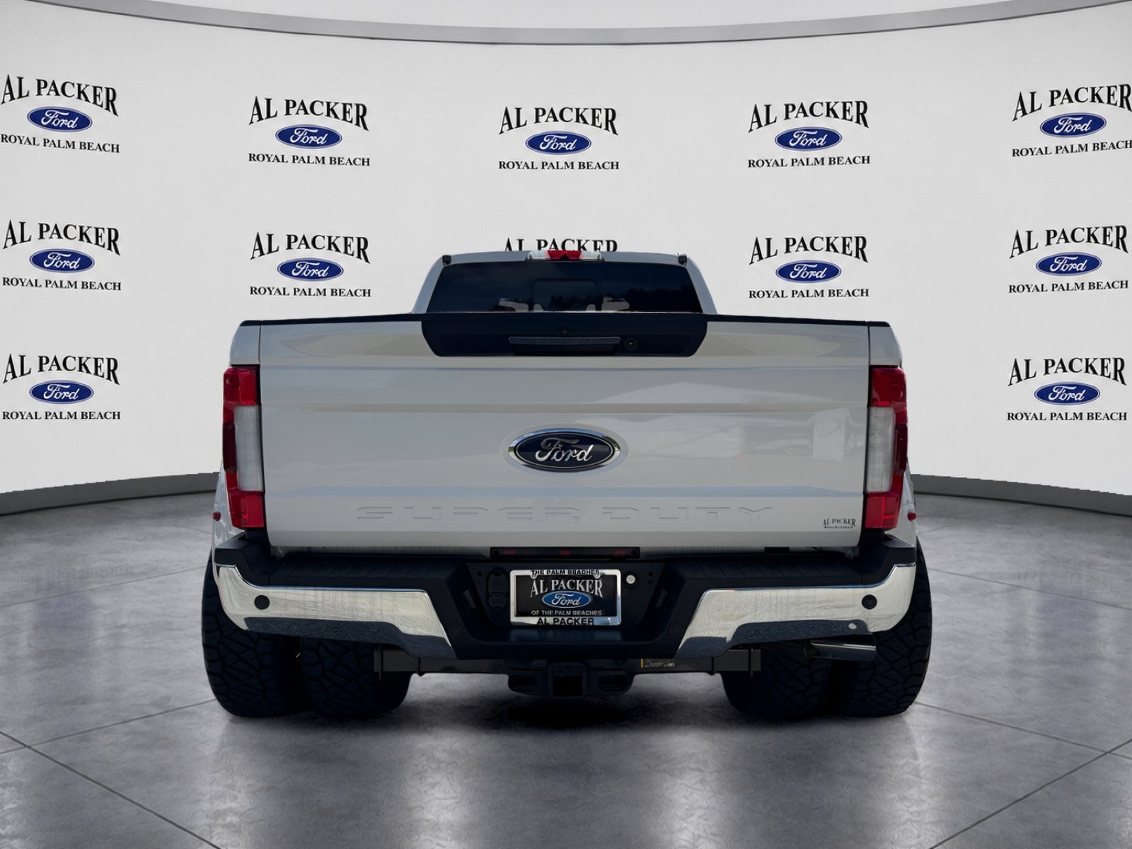 2019 Ford Super Duty F-350 DRW LARIAT
