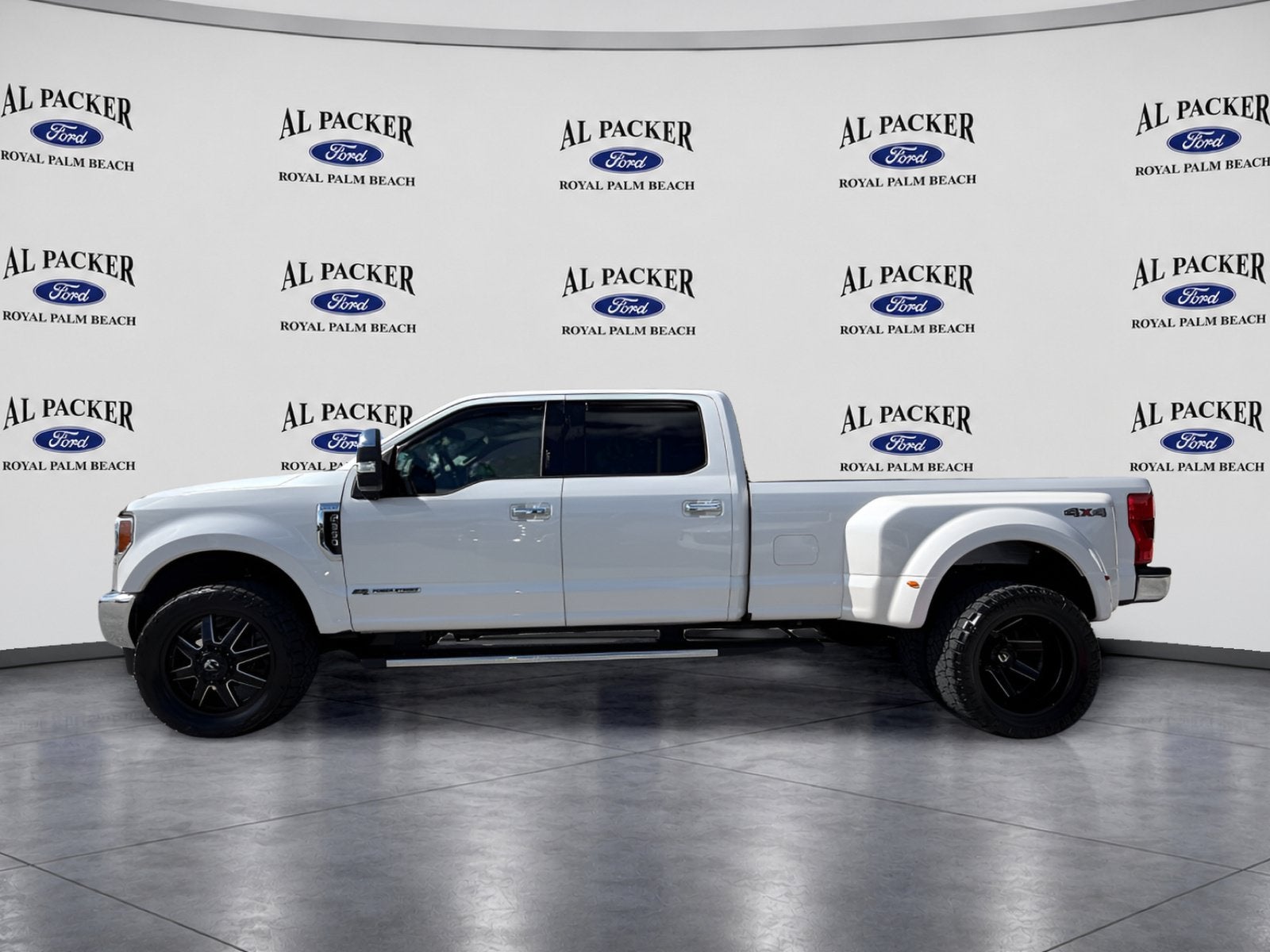 2019 Ford Super Duty F-350 DRW LARIAT
