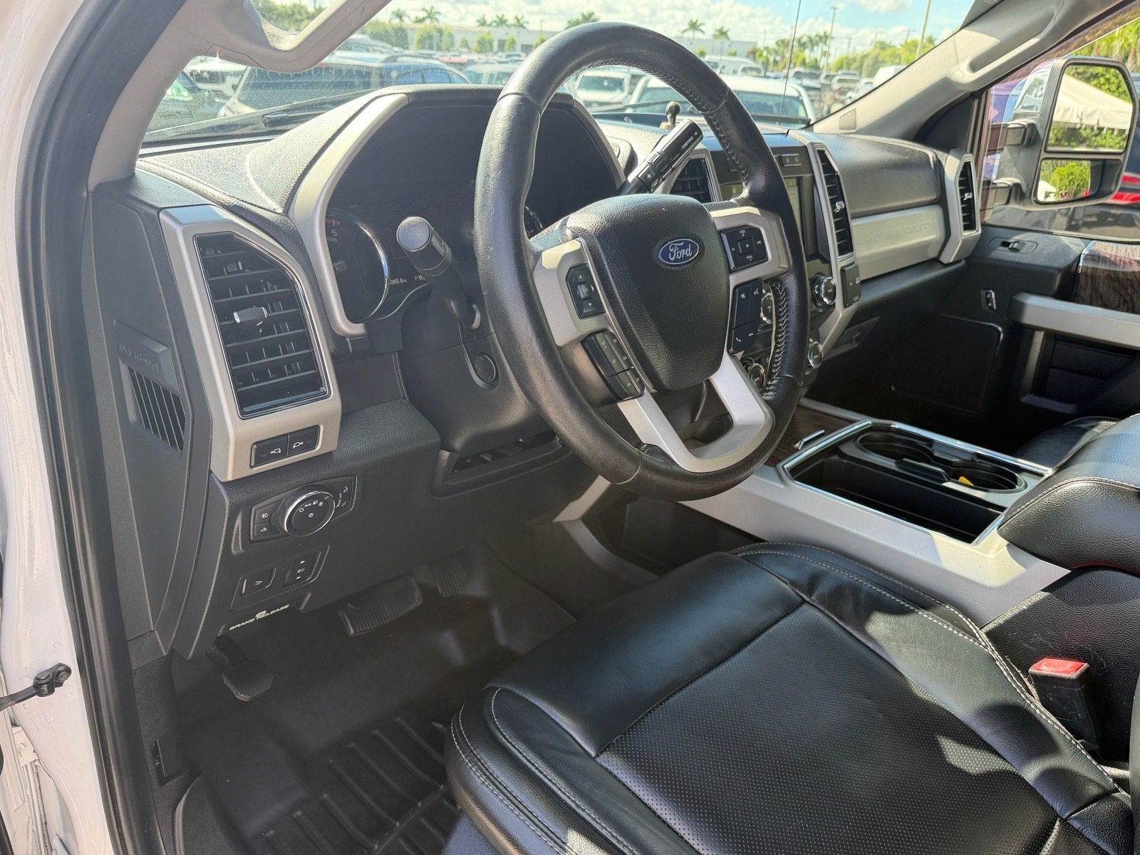 2019 Ford Super Duty F-350 DRW LARIAT