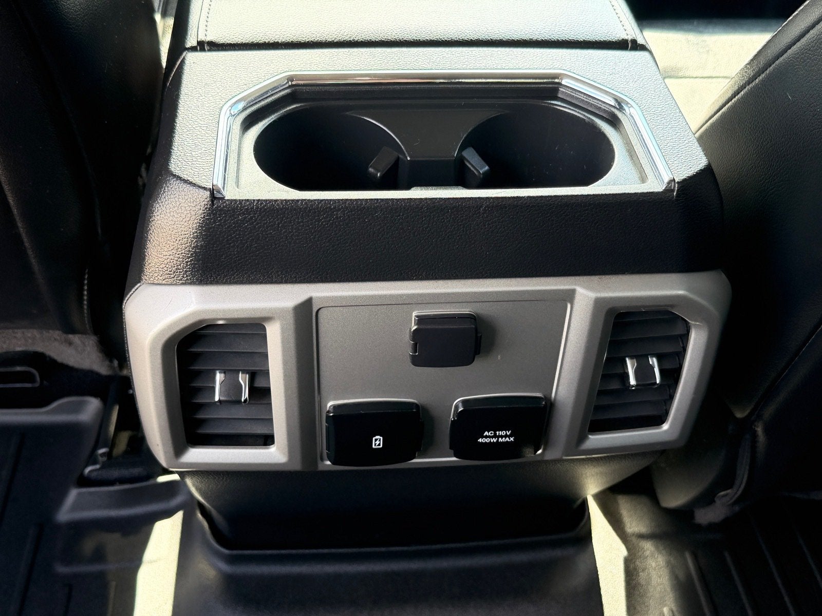 2019 Ford Super Duty F-350 DRW LARIAT
