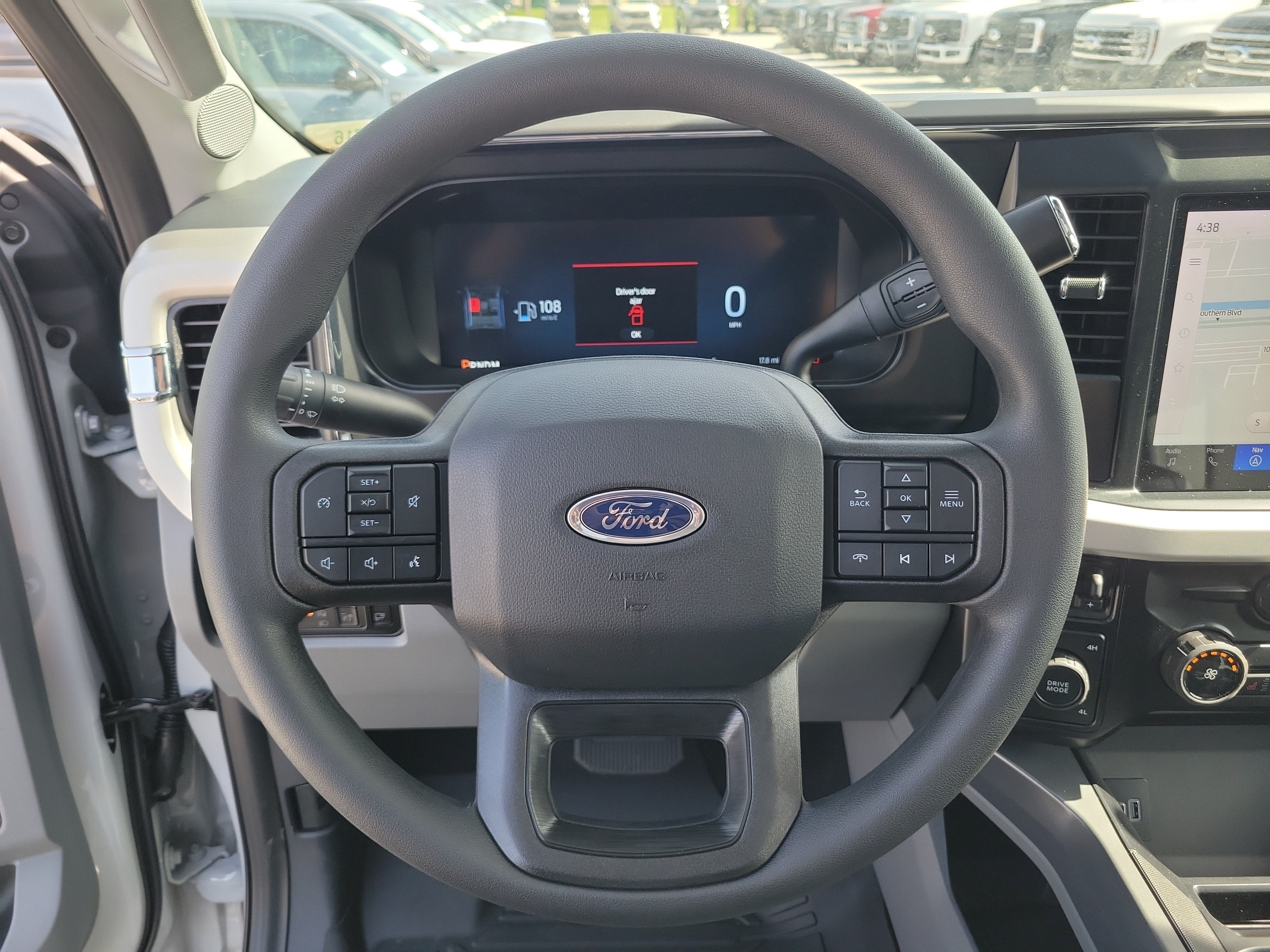 2026 Ford Super Duty F-350 DRW XLT