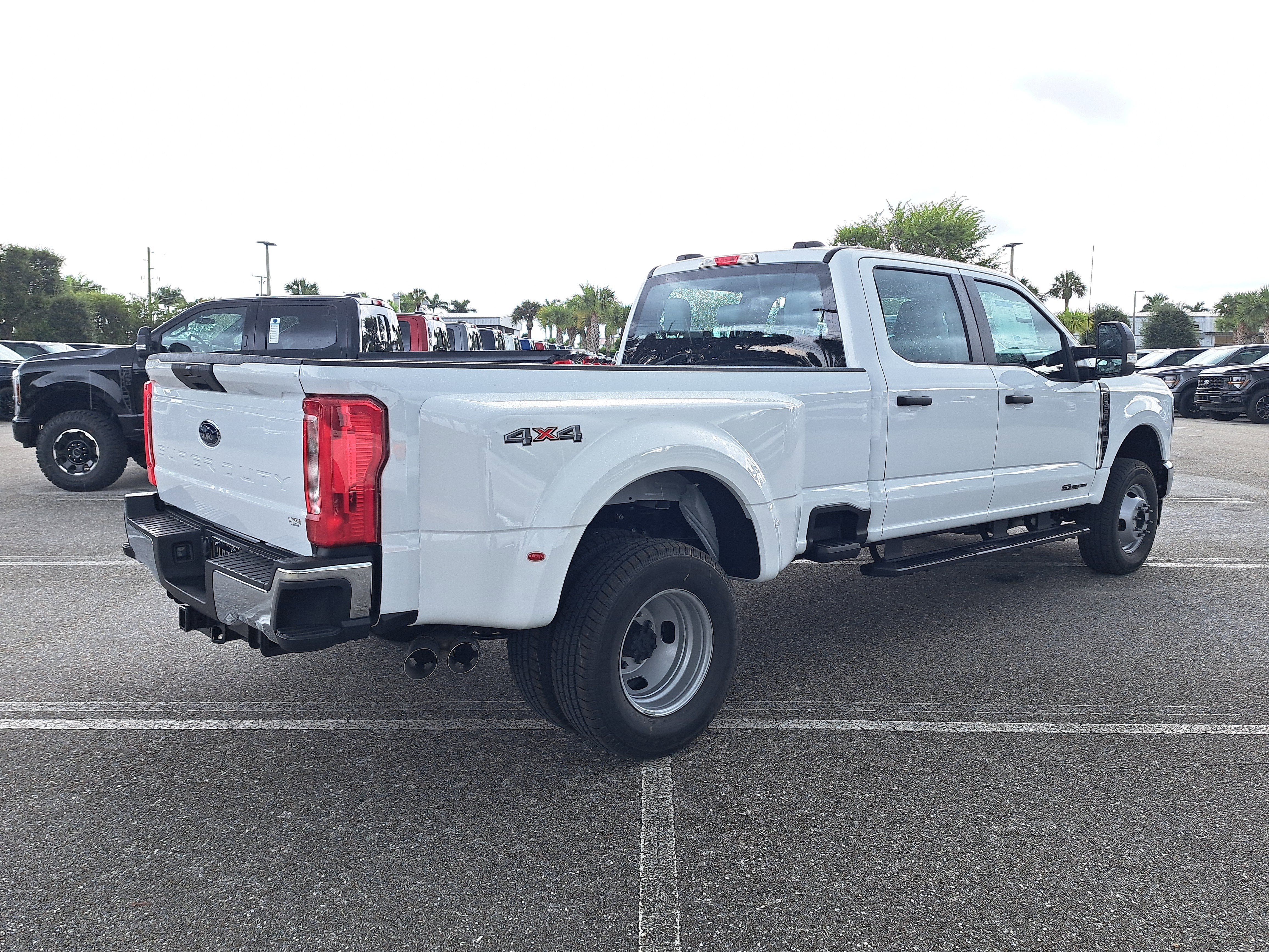 2026 Ford Super Duty F-350 DRW XL